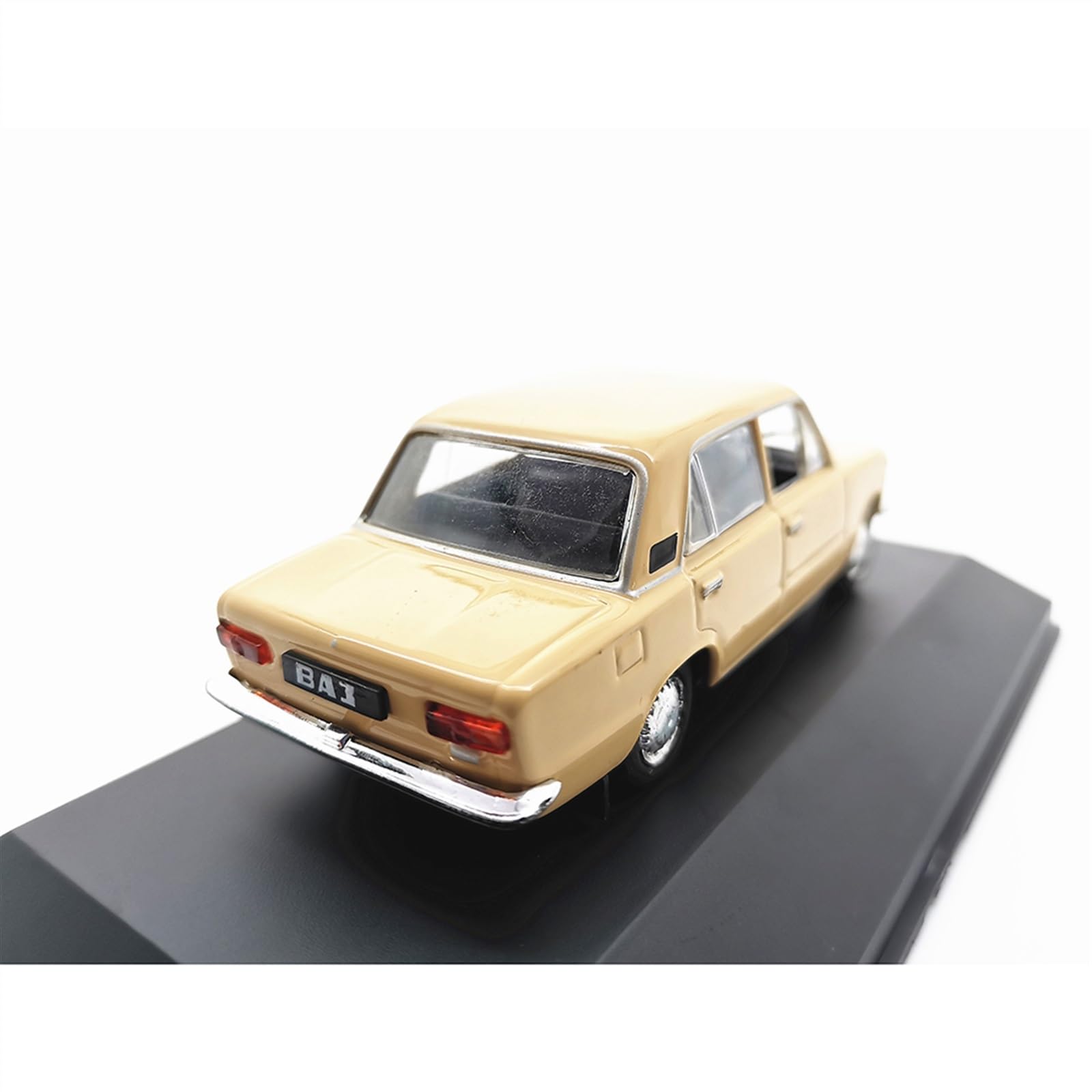 Amazon | ミニカー 旧ソ連 Lada BA3 21011 クラシック合金車