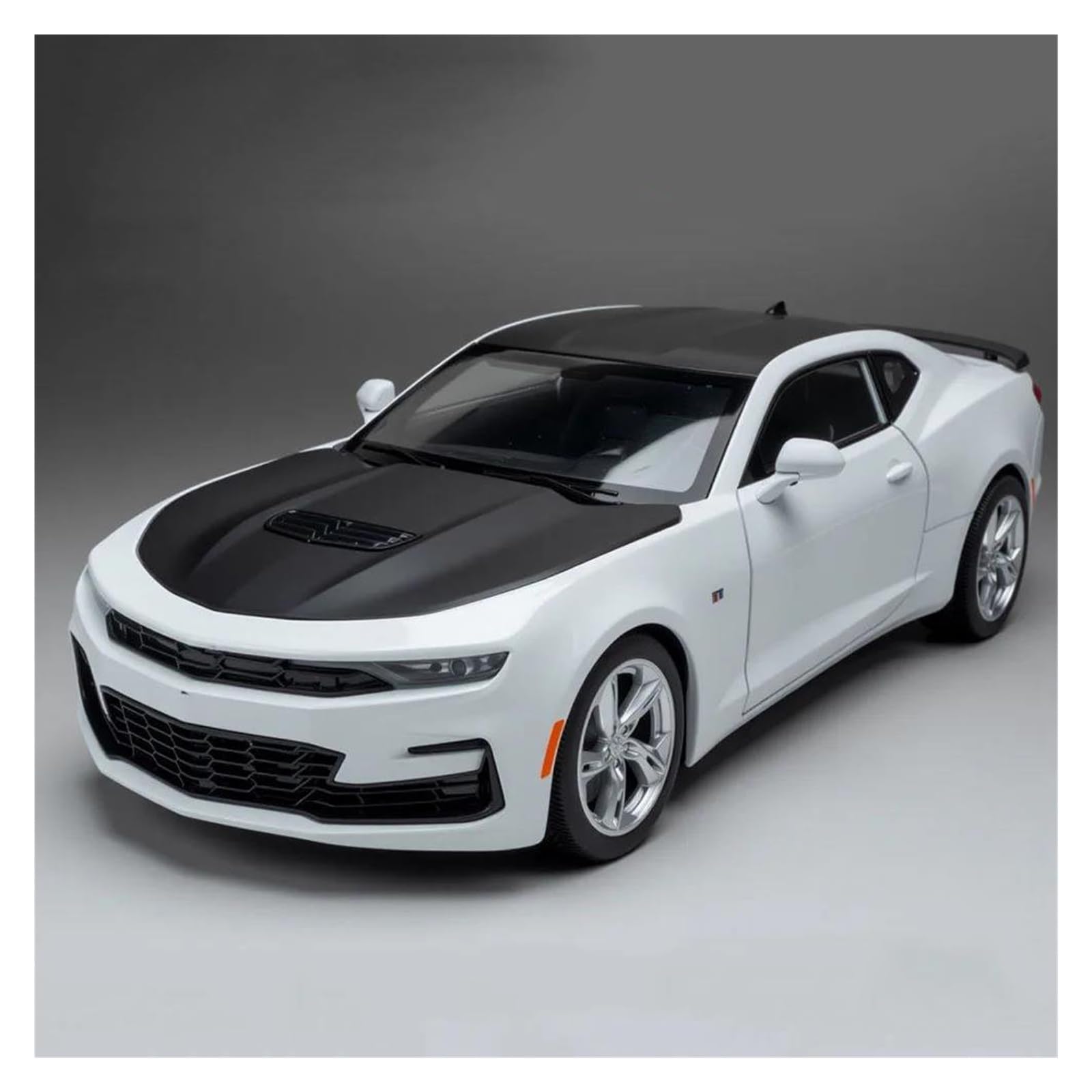 UIFCOG Die Cast Collectible Car Model 1:18 For Chevrolet For Camaro Diecast Alloy Model Vehicles(White)