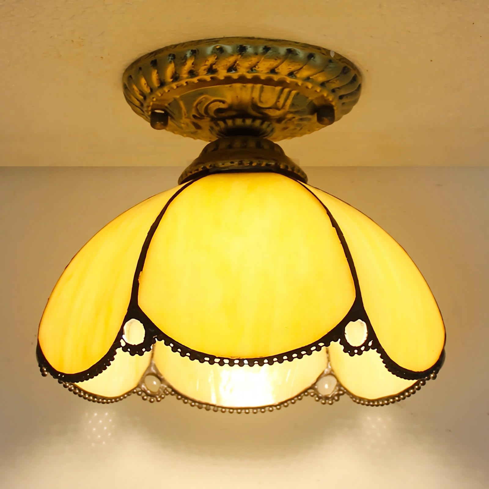 WDBZTJ Tiffany Style Mini Ceiling Light Flush Mount, 8 inch Stained Glass Hallway Ceiling Lamp, E27 Bulb, Vintage LED Chandeliers for Living Room Bedroom(B2)