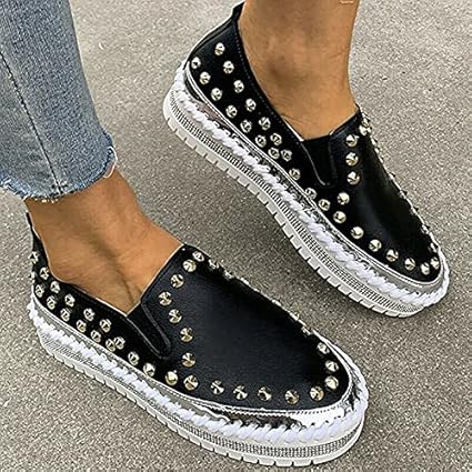 studded pumps flat