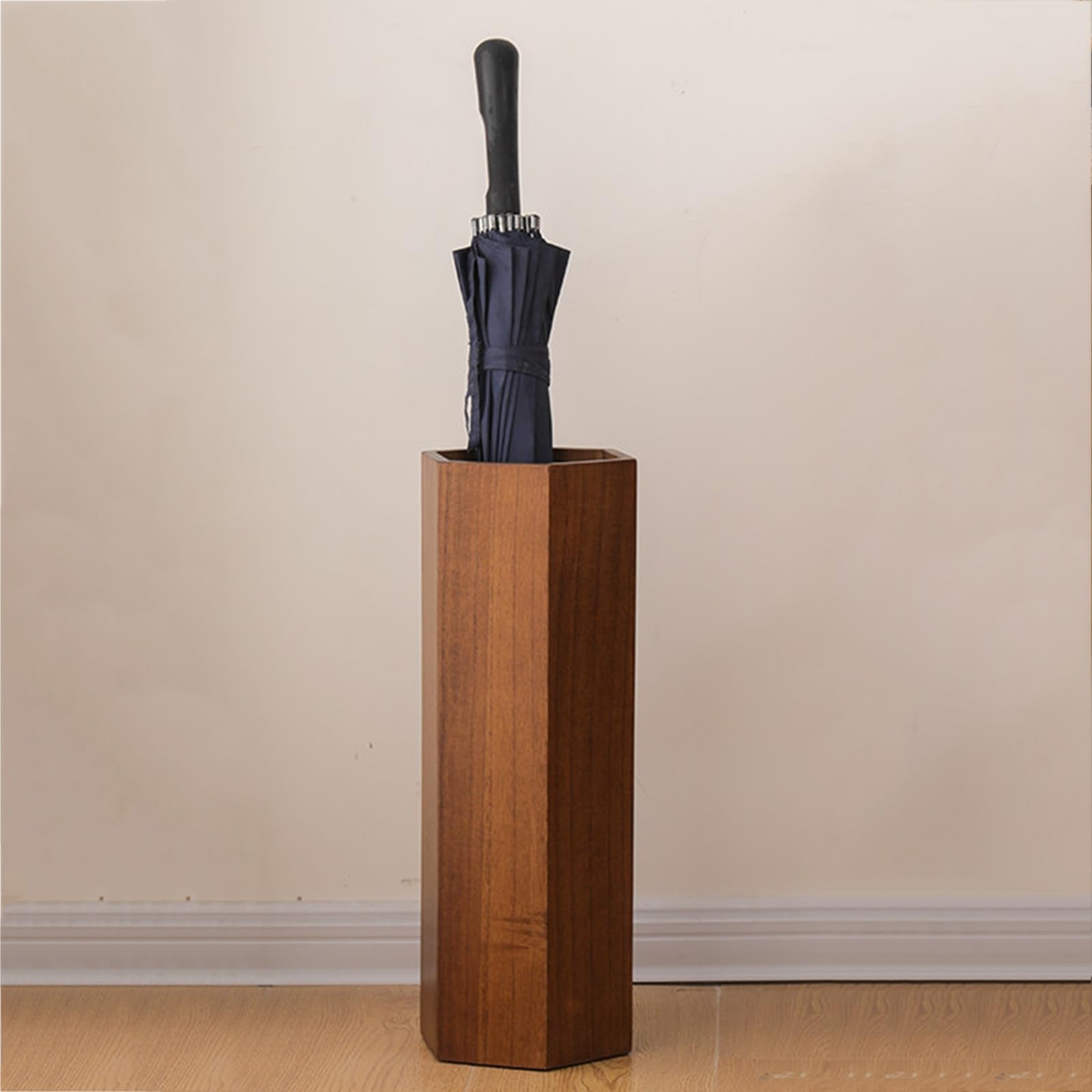 Porte-parapluie en bois hexagonal marron avec bac d'égouttage pour entrée