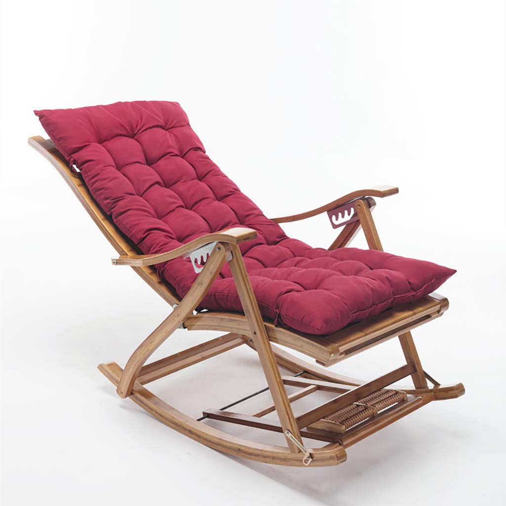 Rocking chair de jardin en bambou et son coussin doux pour vos moments de détente sur la pelouse