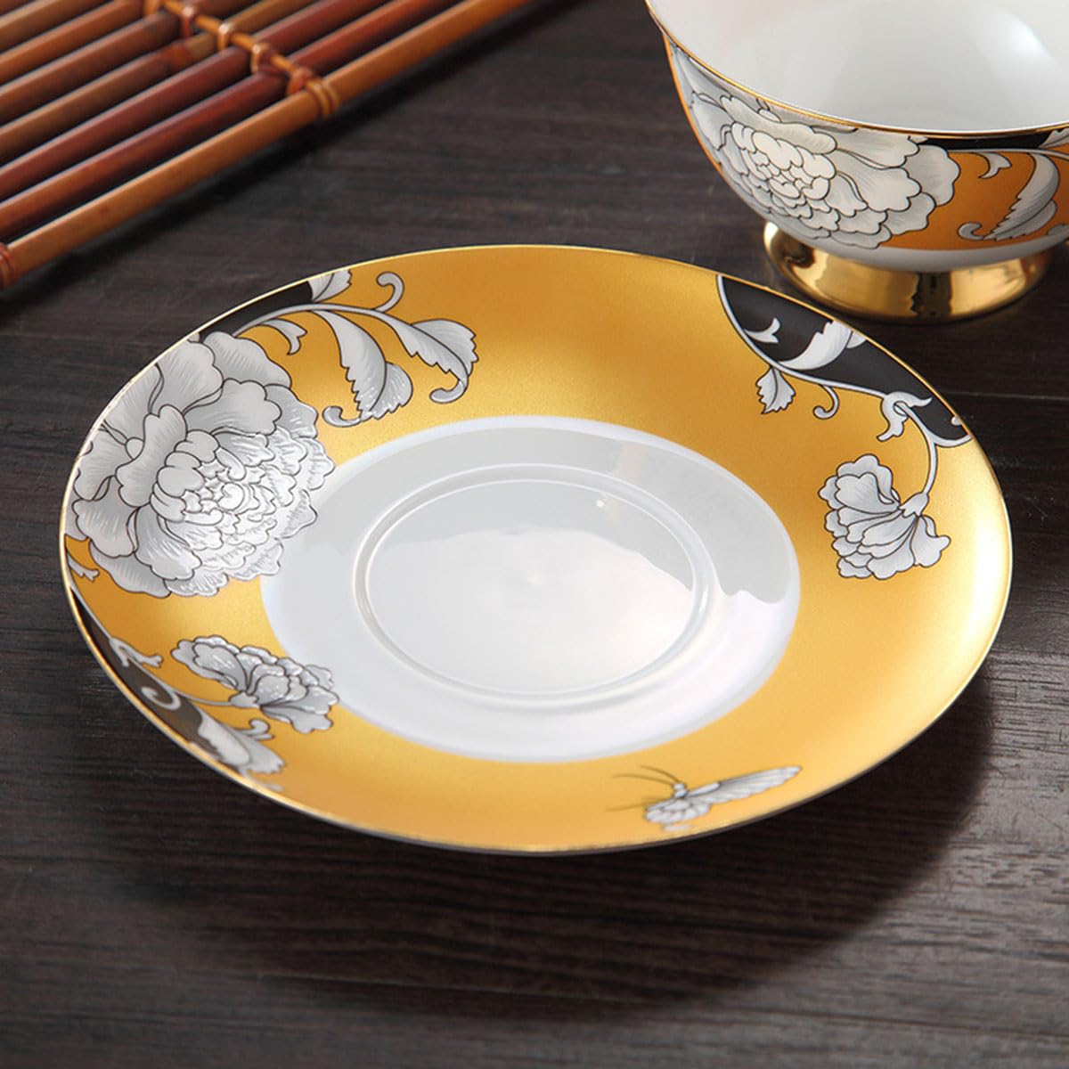 kubek do kawy - porcelana kostna filiżanka do kawy spodek zestaw vintage styl dwór para zestaw filiżanek matowe złoto aplikacja kubek filiżanka filiżanka kubek delikatny prezent pudełko