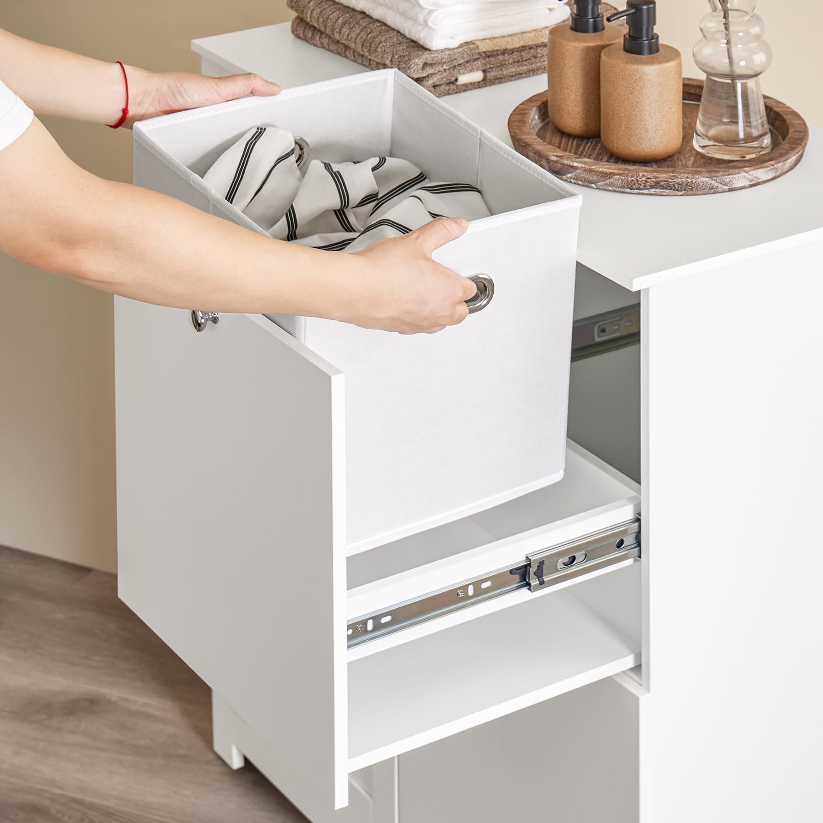 SoBuy Mueble Baño Estrecho con 3 Cesto para Ropa Sucia 78x38x90 cm | Mueble Baño Auxiliar, Armario Lavadero Cajonera Baño Blanca BZR213-W
