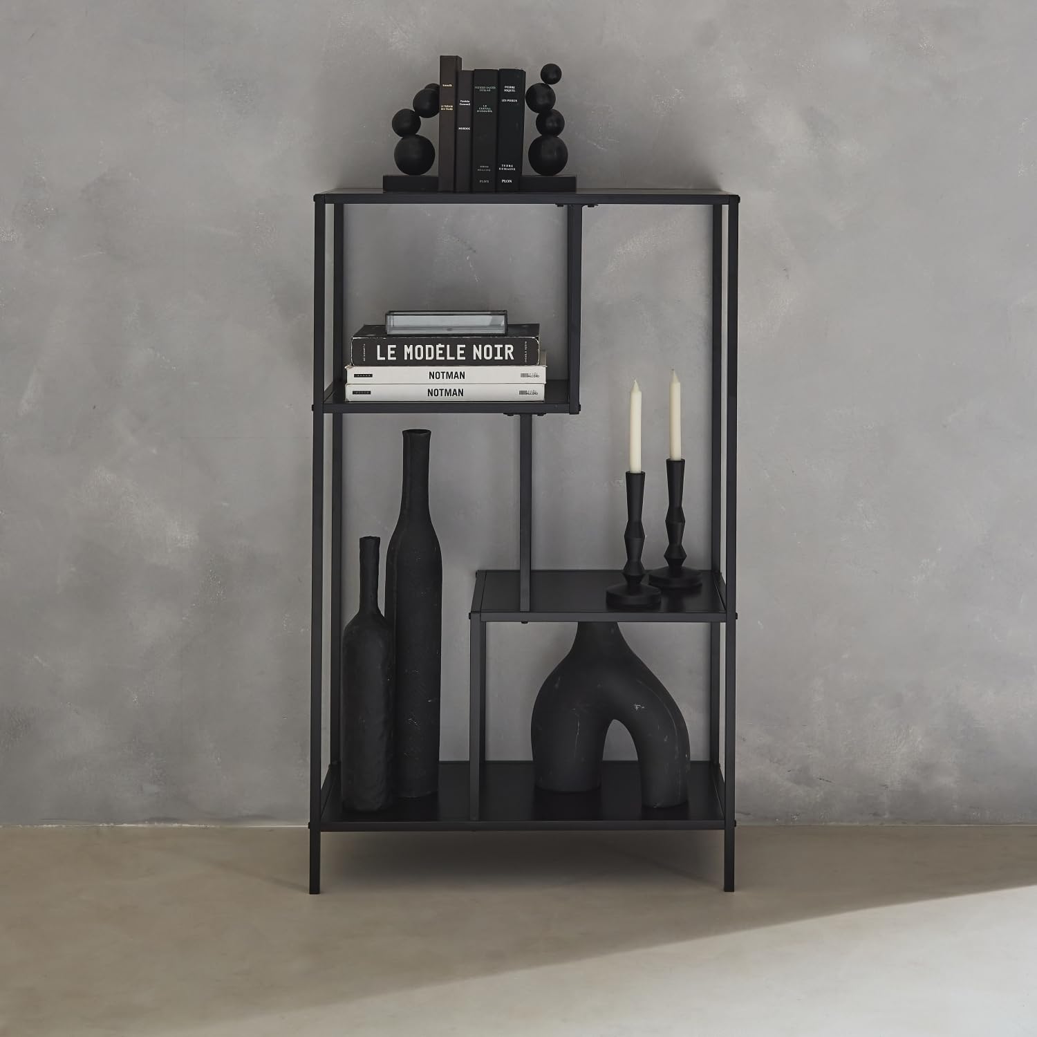 Bücherregal aus schwarzem Metall asymmetrisch 4 Ebenen B 69 x T 33 x H 113,5cm - Industrielle