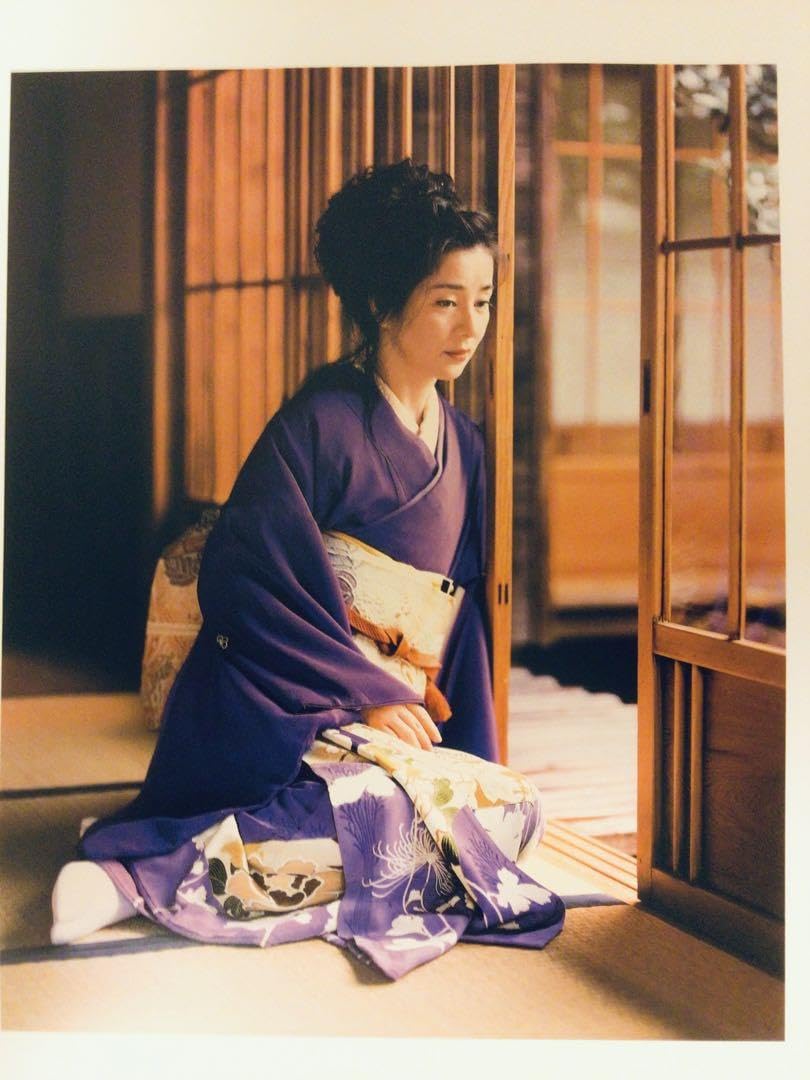 【値下げ！】吉永小百合 カレンダー 1993年 アンティーク 大型カレンダー Amazon.co.jp: 吉永小百合◉朝日出版社35周年記念 カレンダー
