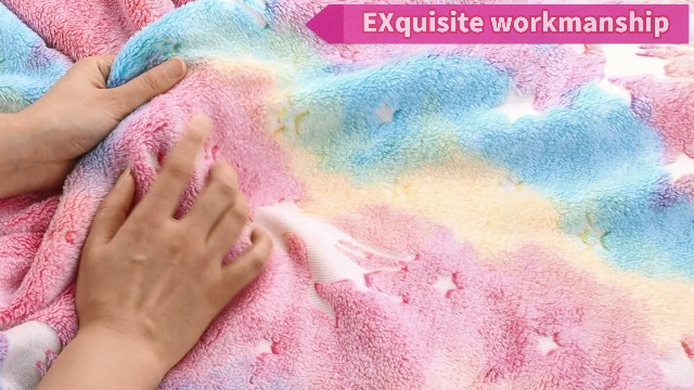 ZZXLOPEZ Kuscheldecke Kinder, Glow In The Dark Kinderdecke, Regenbogen Einhorn Geschenke Mädchen, Sofadecke, Super Weiche Und Warme Decke, Mädchen