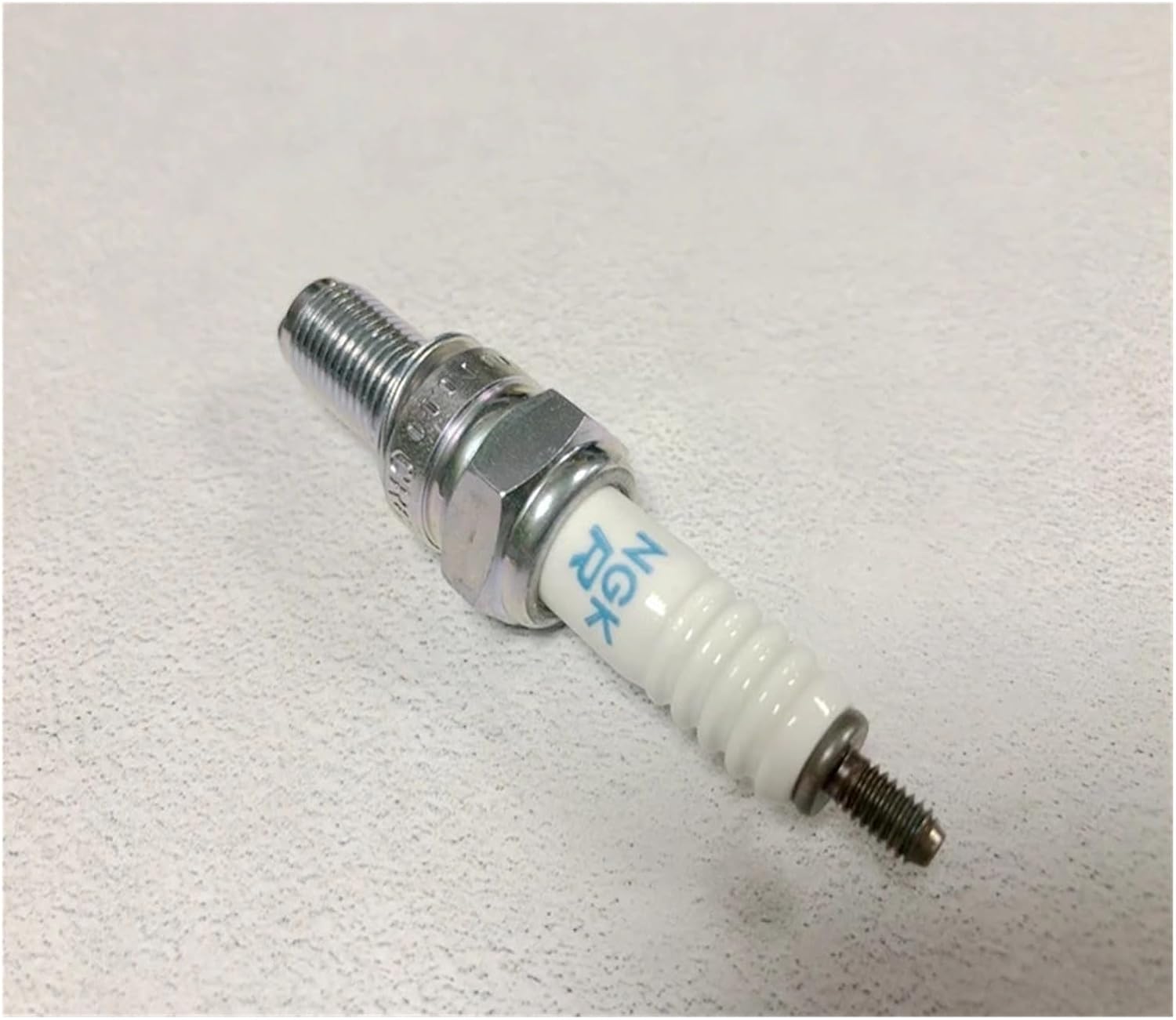 Motorcycle Accessories GN125 HJ125K GS125 EN125 Spark Plug