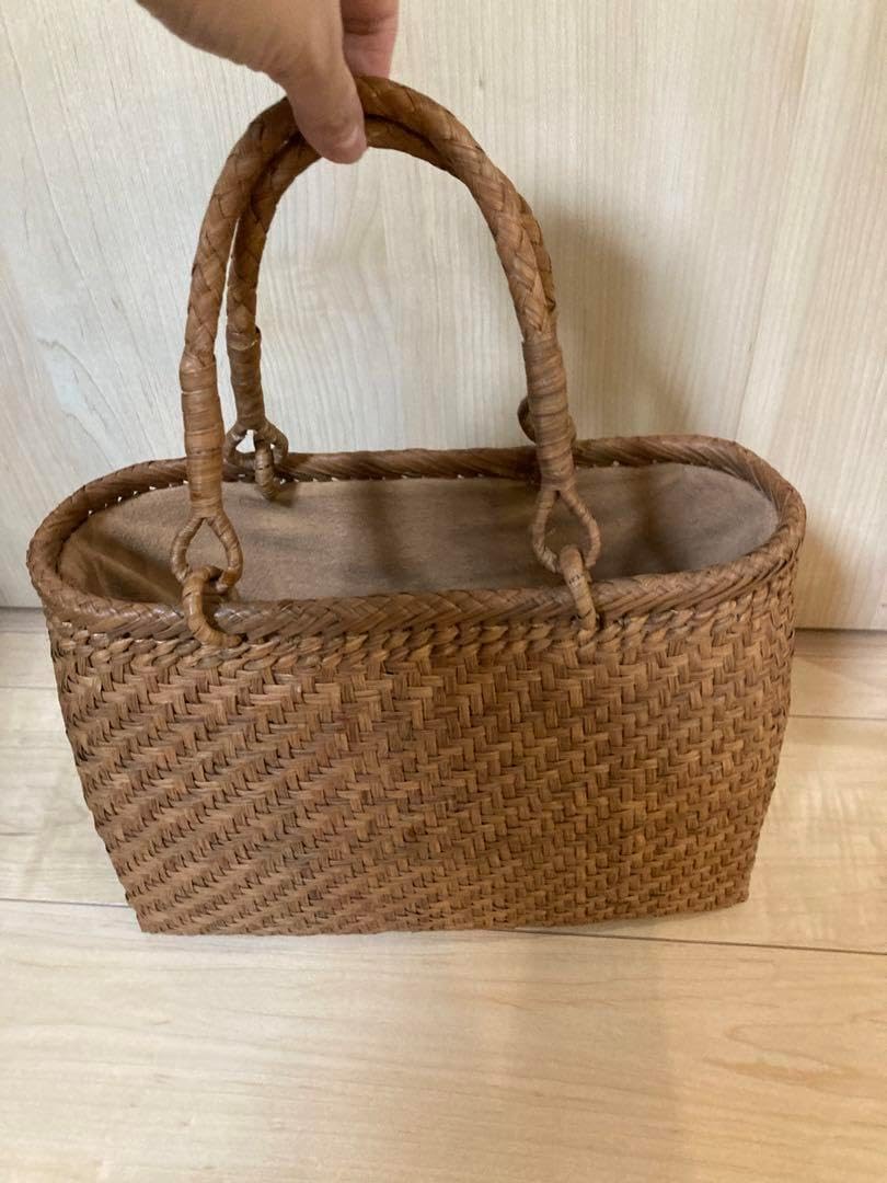 【美品】山葡萄　網代編　3ミリ幅　カゴバック 山葡萄かごバッグ 国産 網代編み 奥会津三島 編み組細工 送料