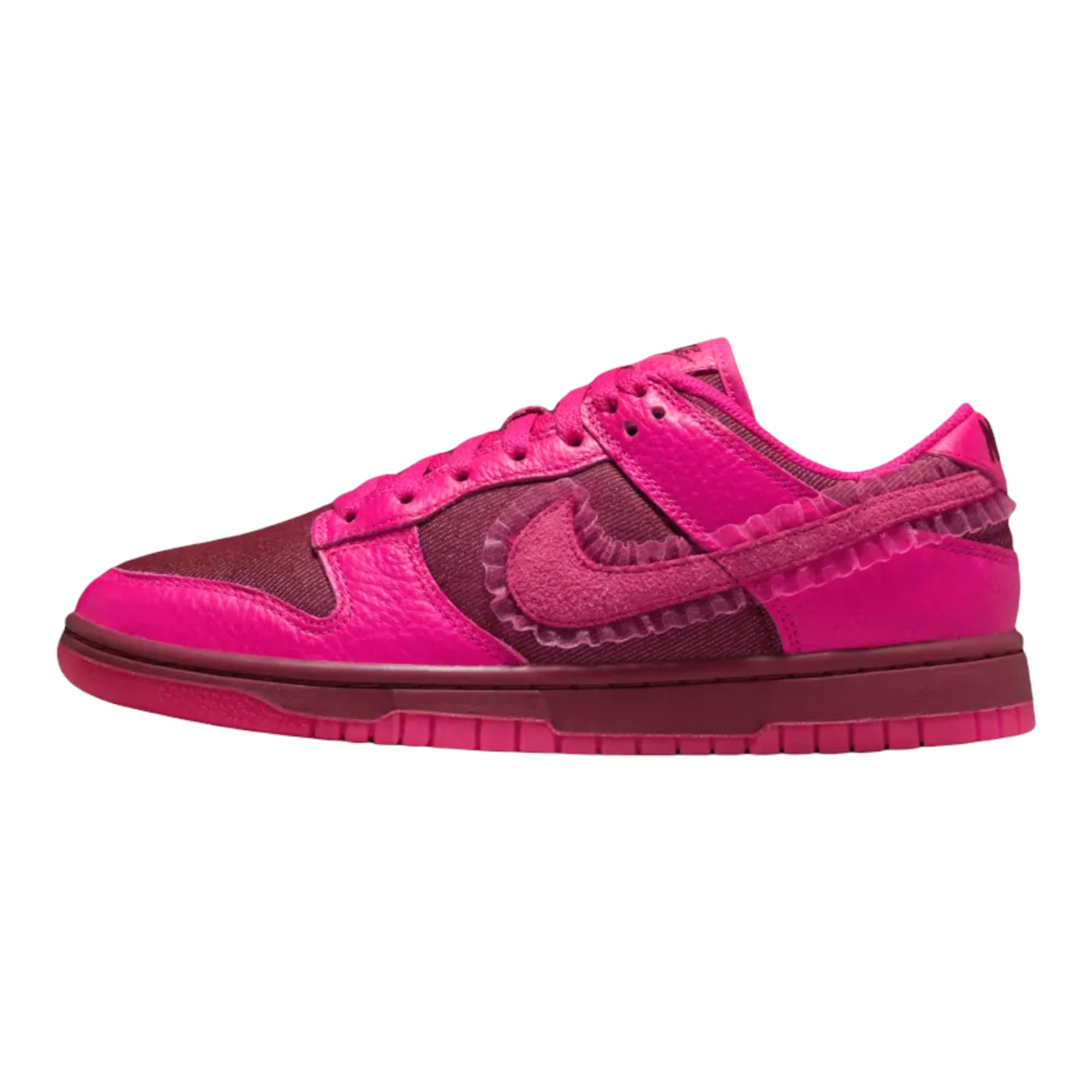 Nike Women's W Dunk Low Basketball Shoes