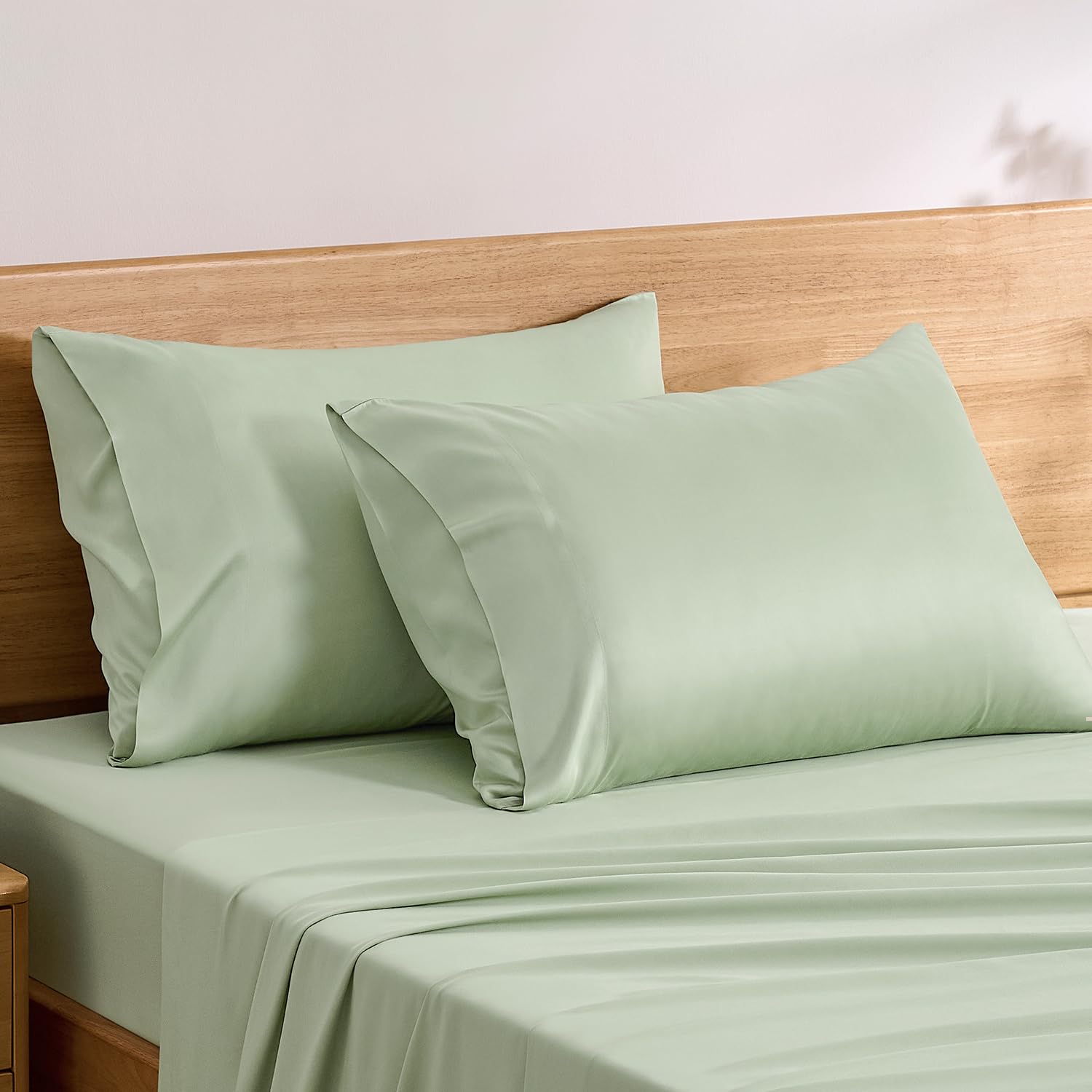 TOSMO Luxury Pillow Case Set of 2 - Cooling Viscose Derived from Bamboo Oeko-TEX Breathabl Silky Soft Pillow