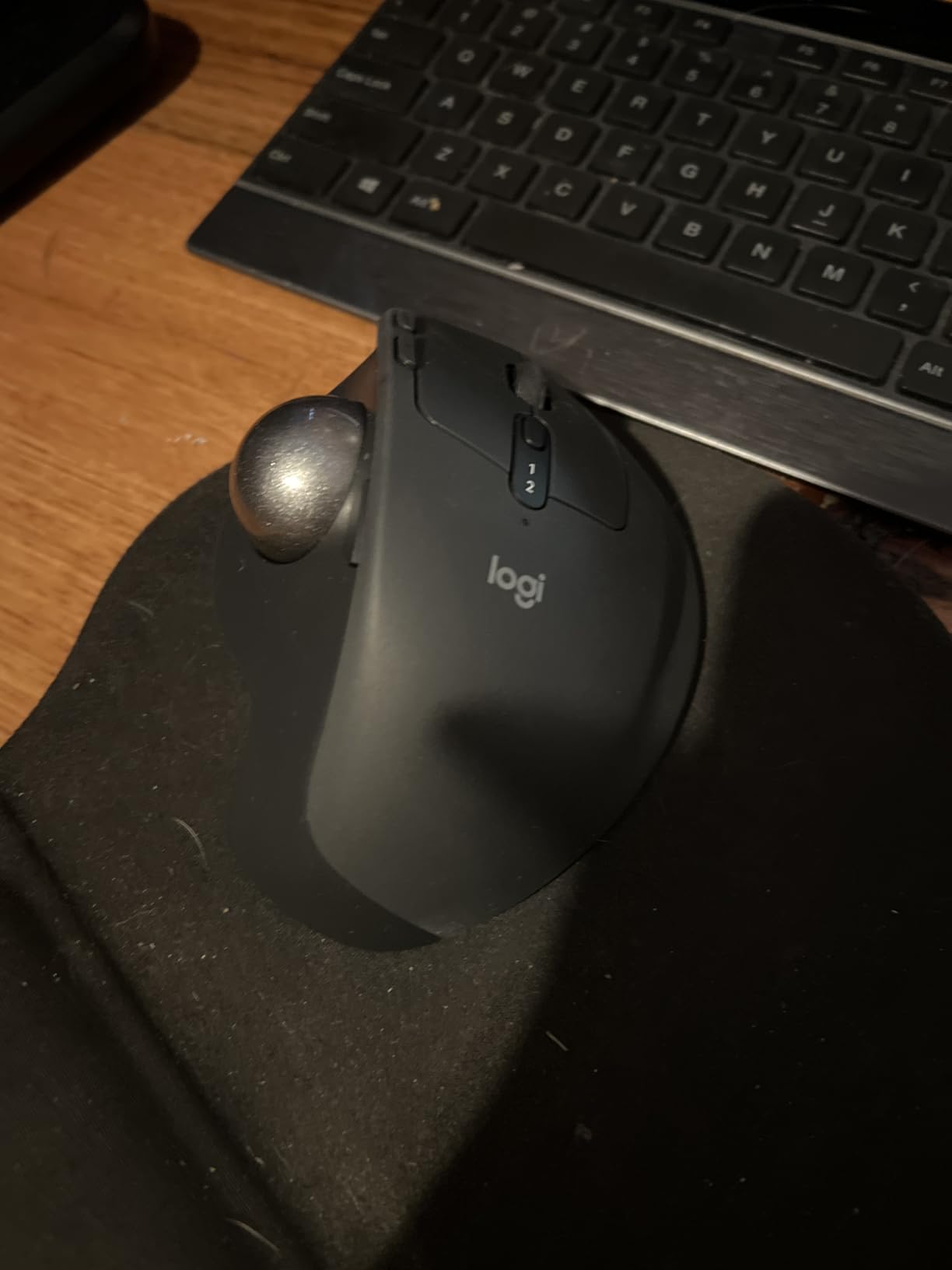 Logitech MX Ergo S Advanced Wireless Trackball Mouse, USB-C ...