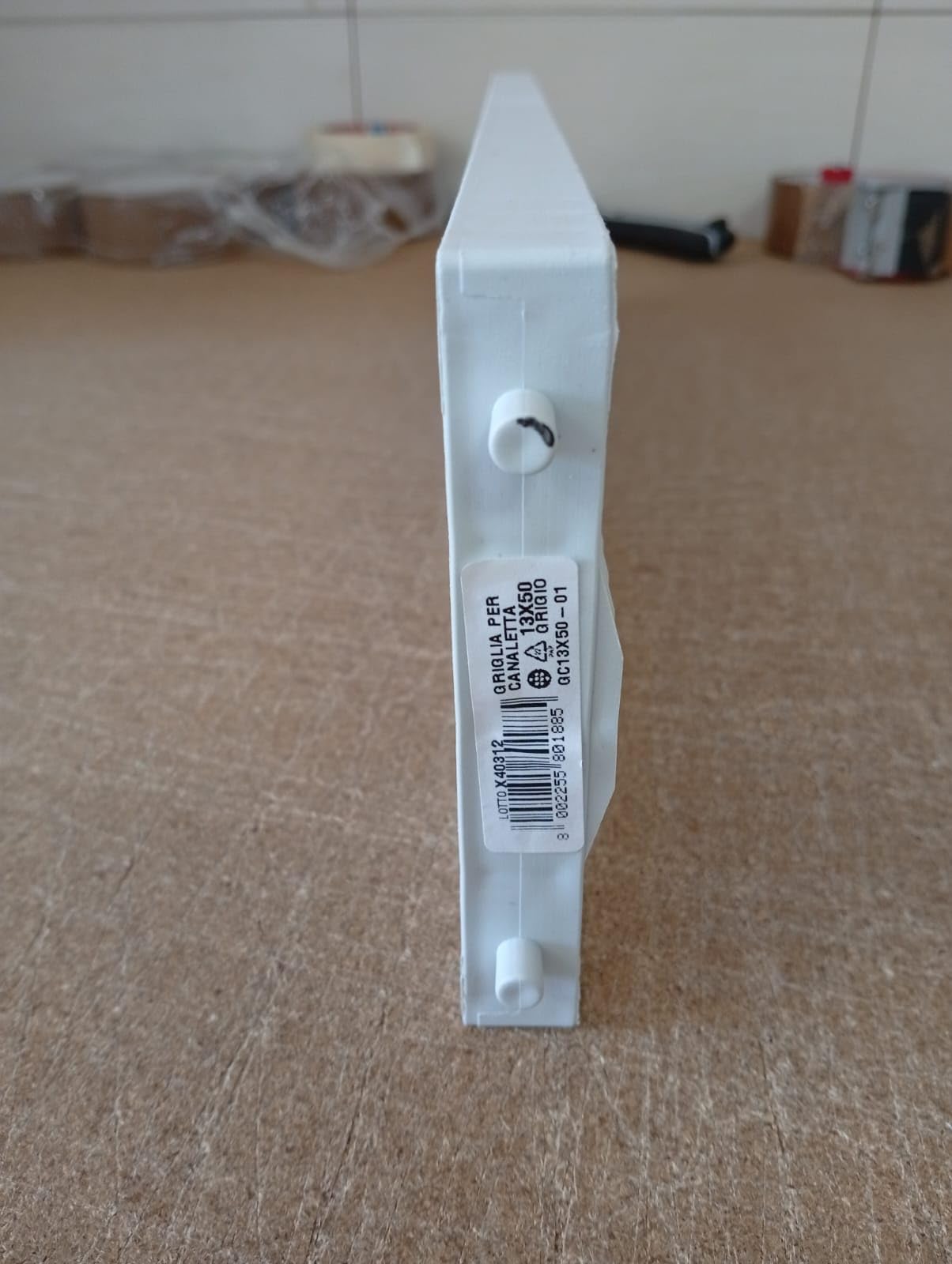 Griglia Ricambio per Canaletta Drenaggio Acqua Piovana - Grigliato modulare per canalina in Plastica 13x50 e 20X50 - Antiscivolo Antitacco - Grigio chiaro - Made in Italy (CM 13X50X2, N° 8 GRIGLIE)