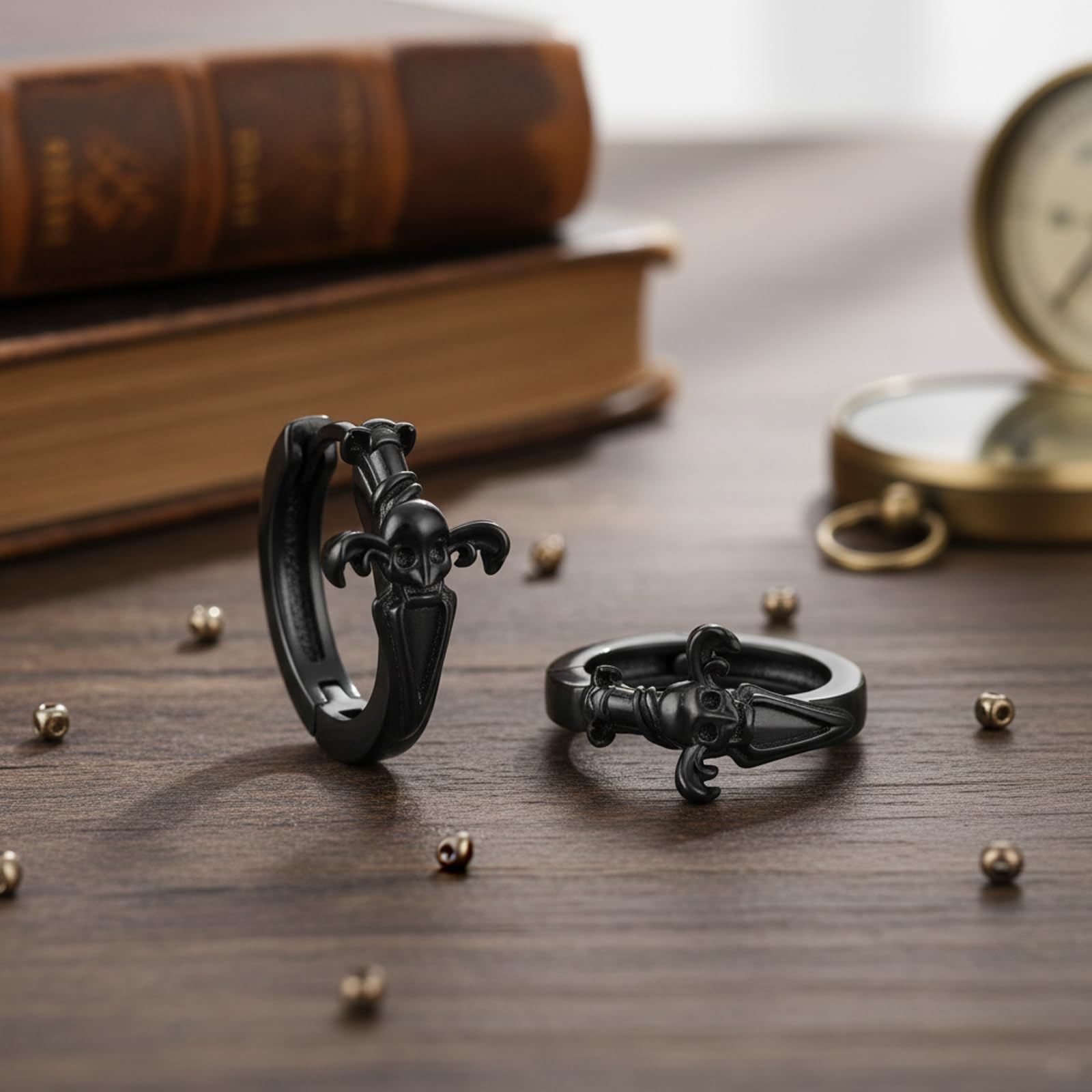 Orecchini a cerchio con teschio in argento Sterling nero Huggie Scheletro Orecchini Uomini Donne Halloween Costume Regalo Piccoli Orecchini a Cerchio