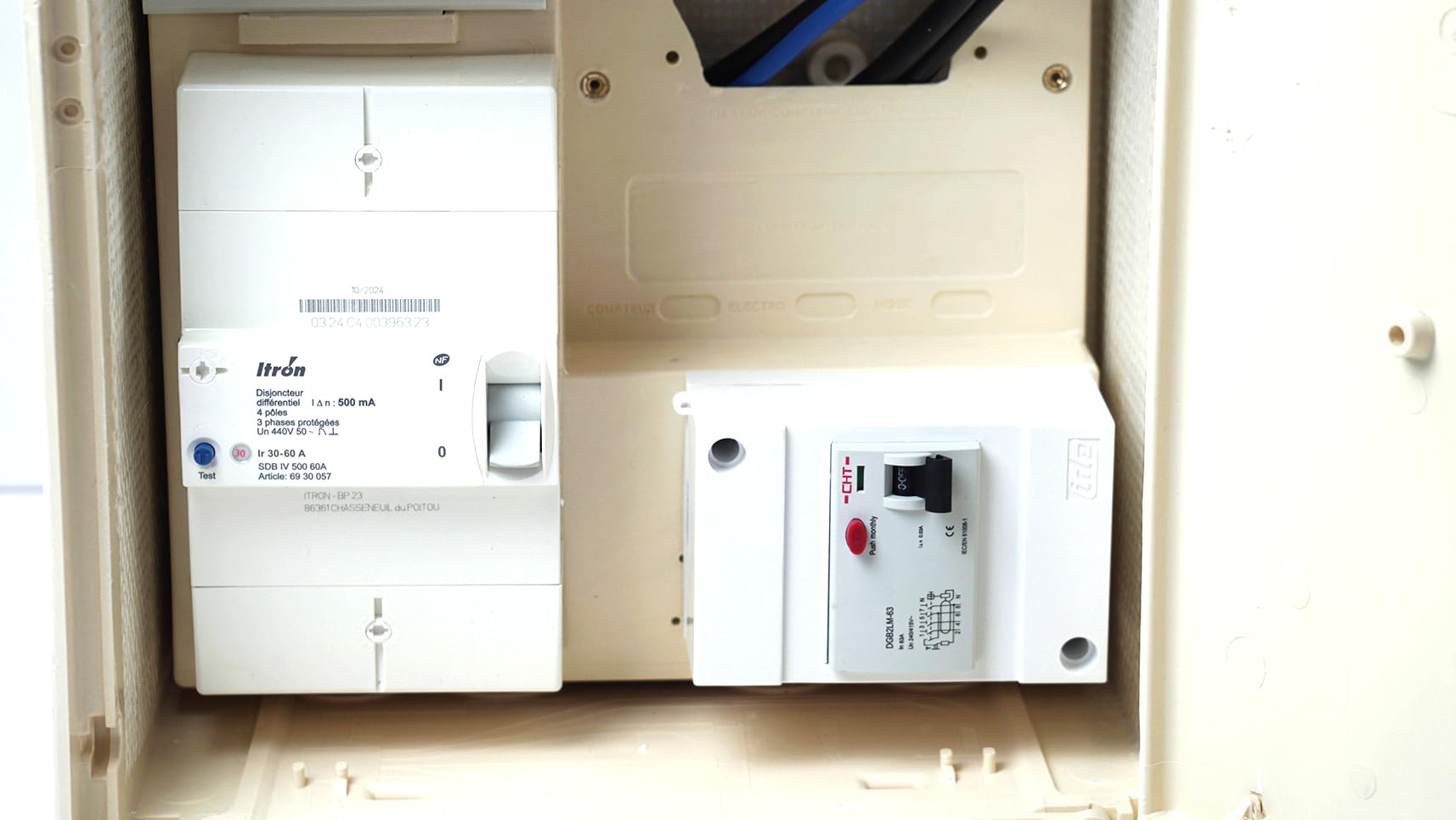 Caja contador de obra trifásica 30/60A 18/36 KVA