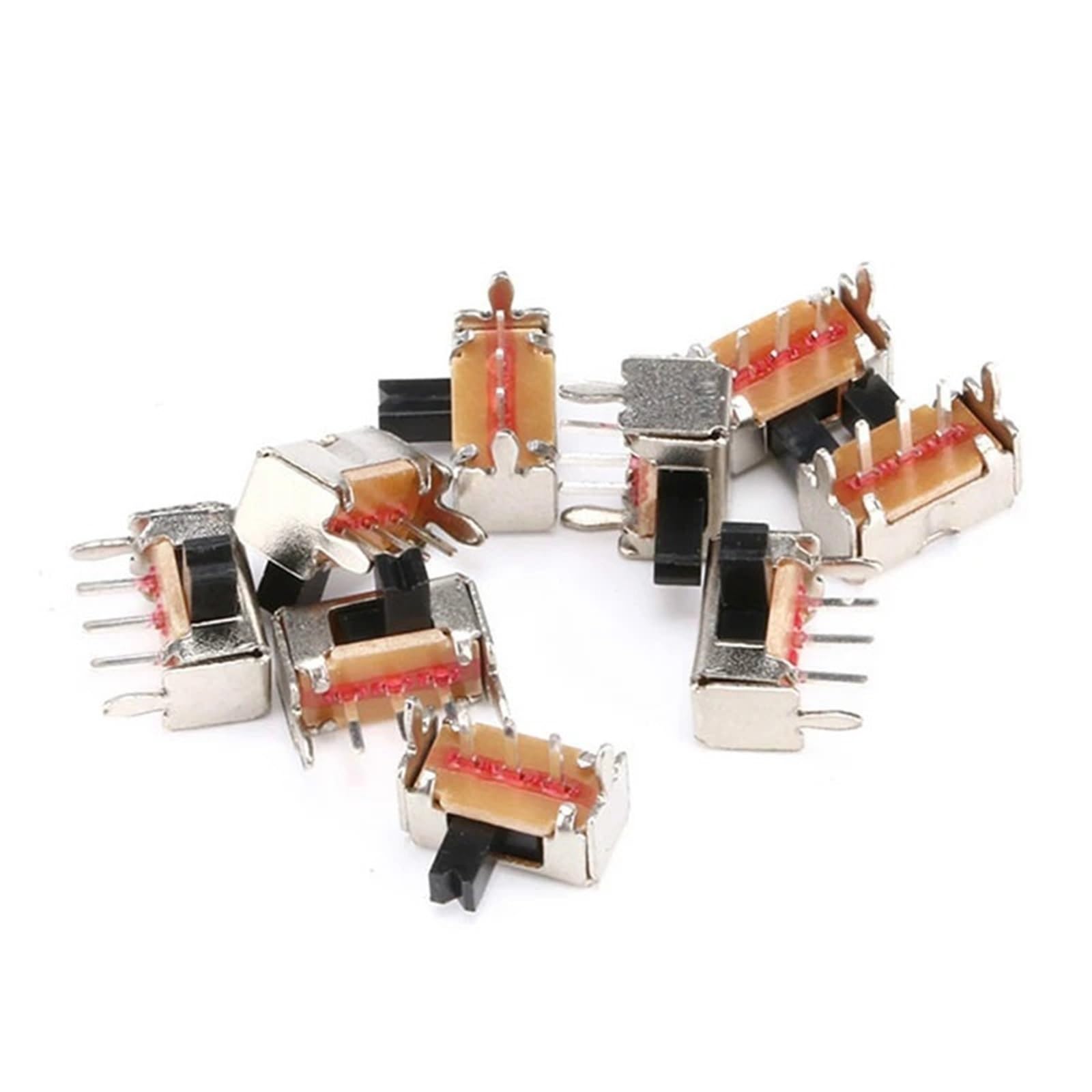 Interrupteur d'alimentation 1P2T compact pour optimiser le circuit de vos petits boîtiers