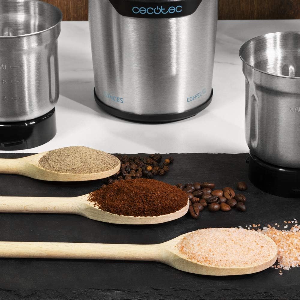 Ground coffee and spices on spoons