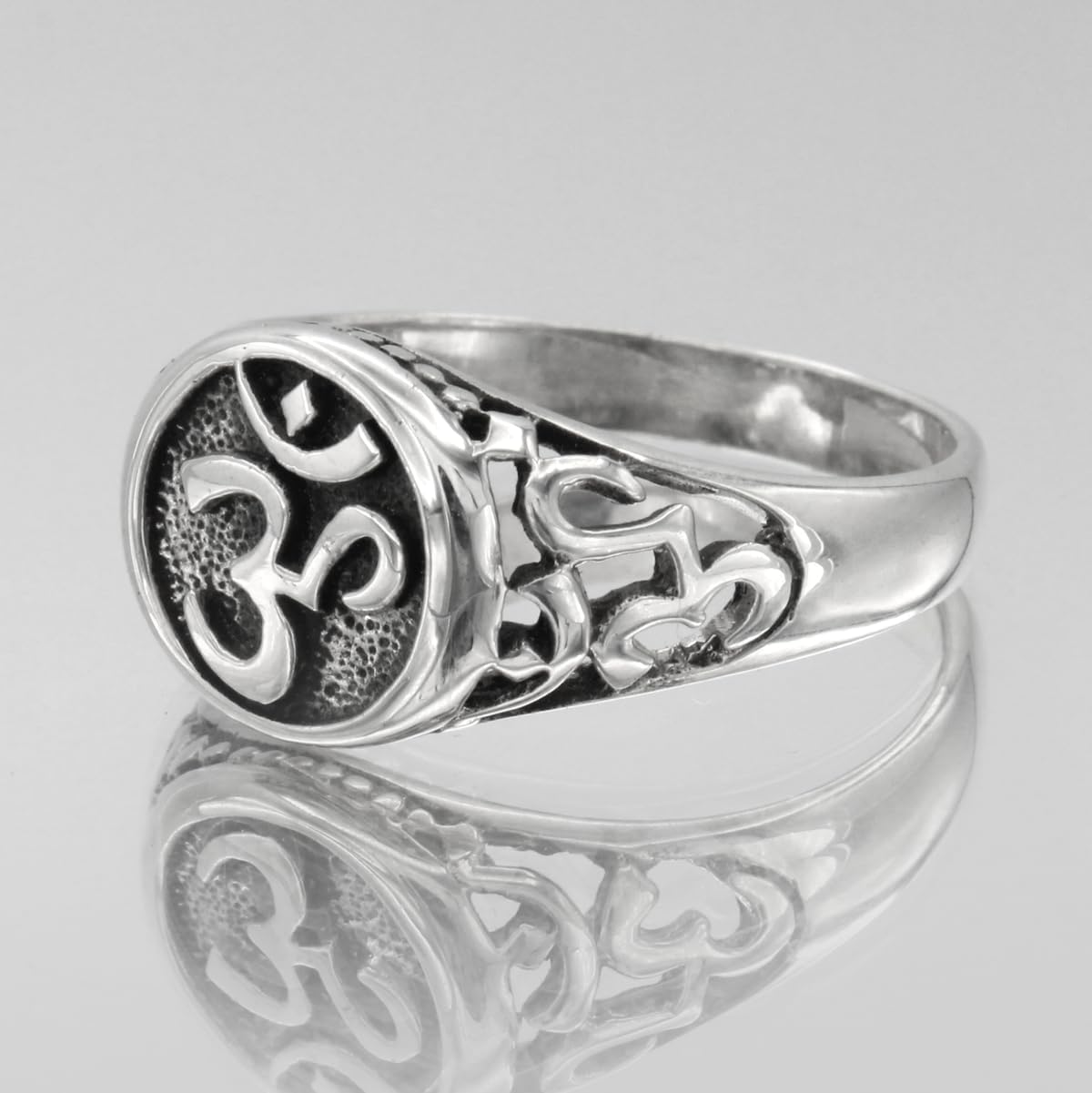 Moonlight Mysteries Large Aum Ring - .925 Sterling Silver Hindu Buddhist Om Jewelry (Sizes 4-15)