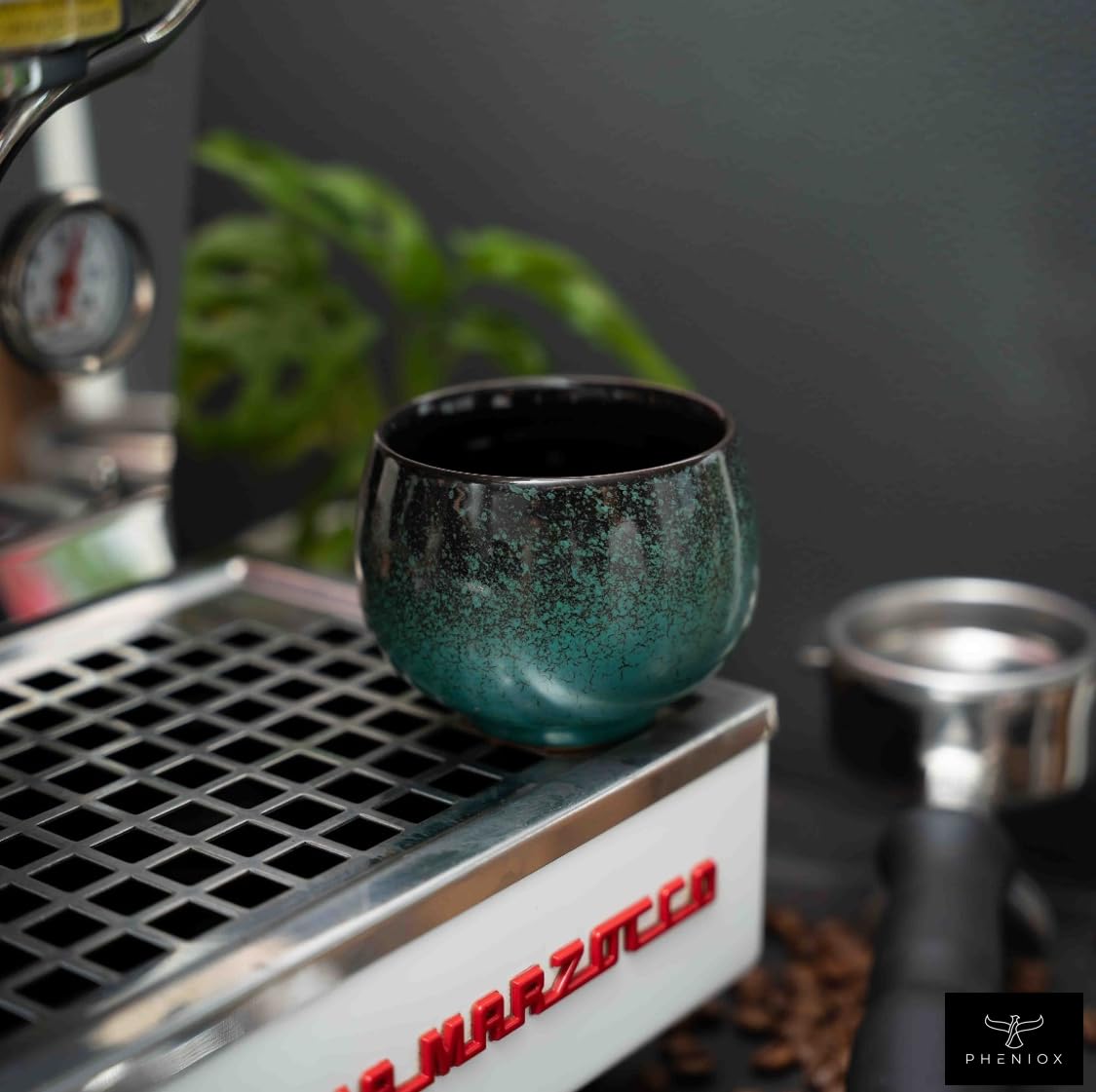 Pheniox | Cappuccino Tassen Set Jade | 4-teilig | 160 ml | hochwertige Kaffee Tassen aus Steingut | ohne Henkel | Geschenk in modernem Design | Espresso | Mokka | Cappuccino | Tee