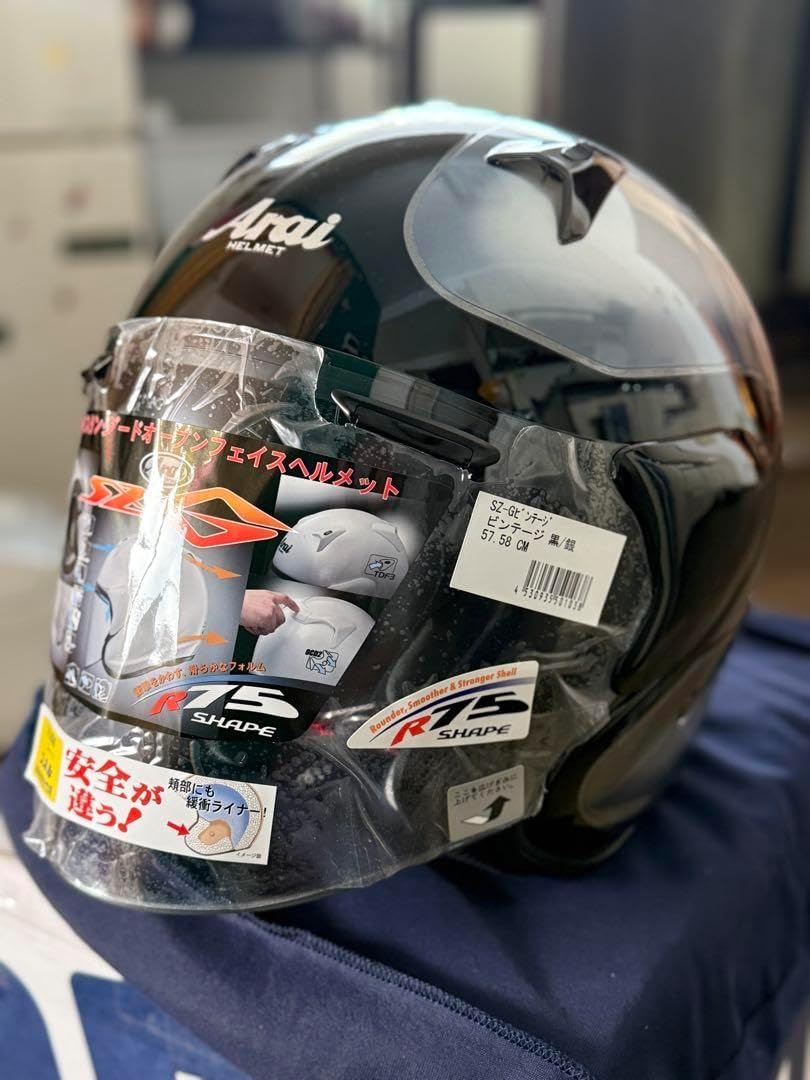 セキュリティ・セーフティ Arai SZ-G VINTAGE BK/SV M(57-58cm) セキュリティ・セーフティ Arai SZ-G VINTAGE BK/SV M(57-58cm) Arai