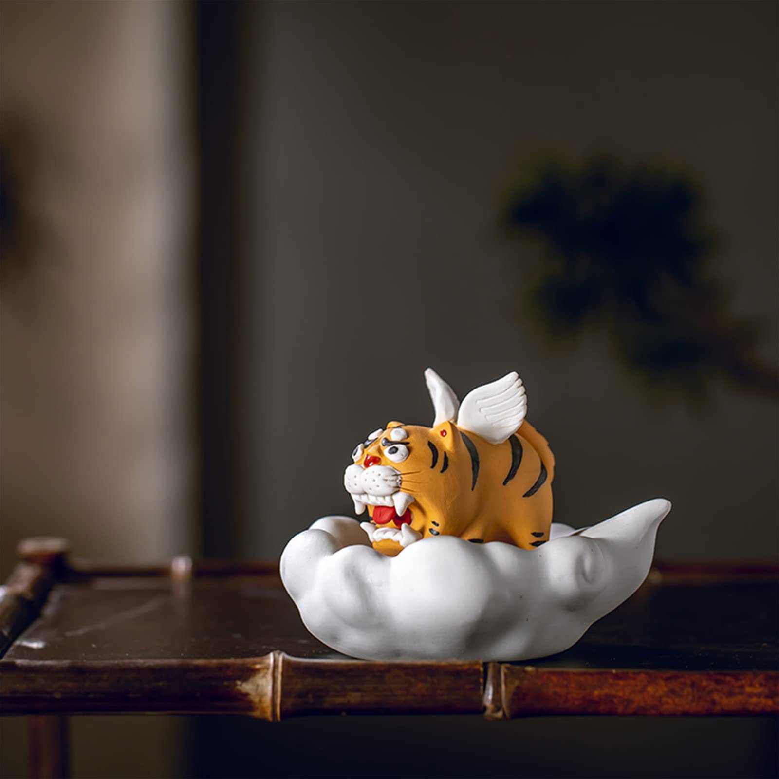 Amazon.co.jp: 虎 置物 翼のある虎 より大きな力量 タイガーの置物