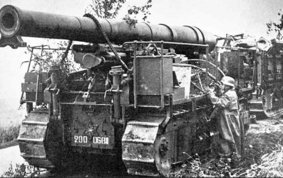 Amazon.co.jp: 完成品 1 144 WWII フランス軍 GPF194mm自走砲 緑