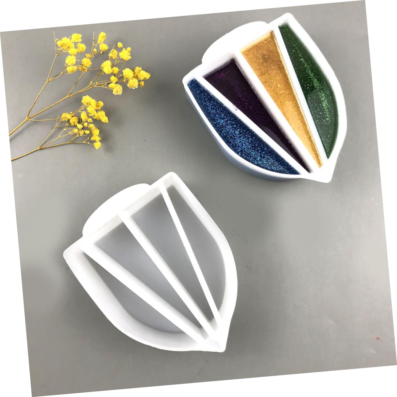 STOBOK Pcs Flexible Smooth DIY Crafts Mixing Cup Self-Mixing Silicone Cup for Epoxy