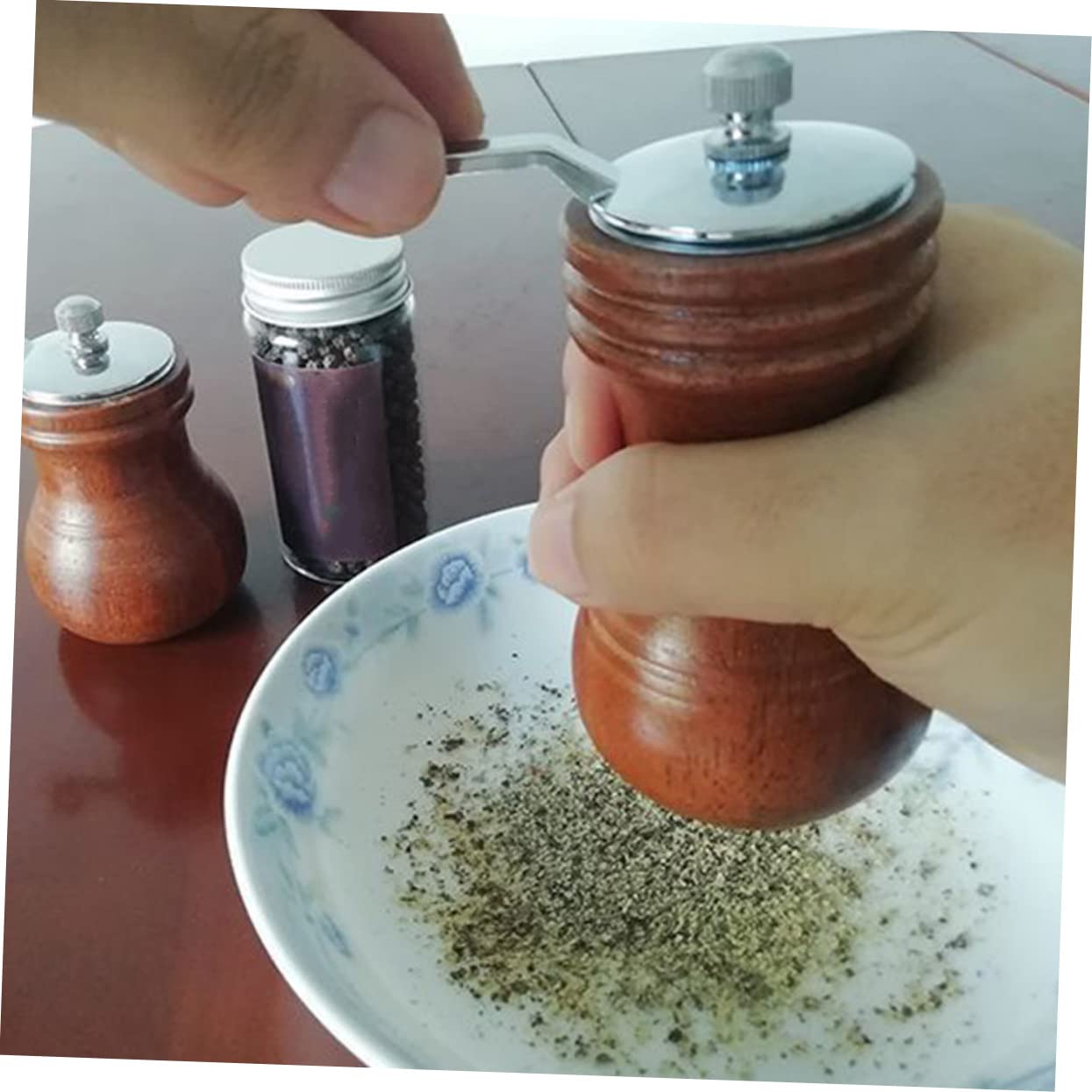 Grinding Bottle Peppers Chili Tool Coffee Grinders Manual Coffee Grinder White Pepper Crank Sea Manual Pepper Kitchen Pepper Grinder Coffee Bean Grinder Pepper Mill Shaker Wooden FUNOMOCYA