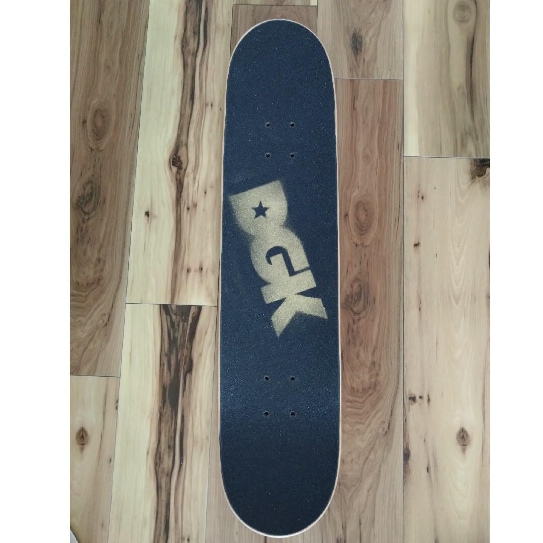 DGK スケボーデッキ 7.75 スケボー初心者におすすめのコンプリートデッキ DGK 7.75インチ
