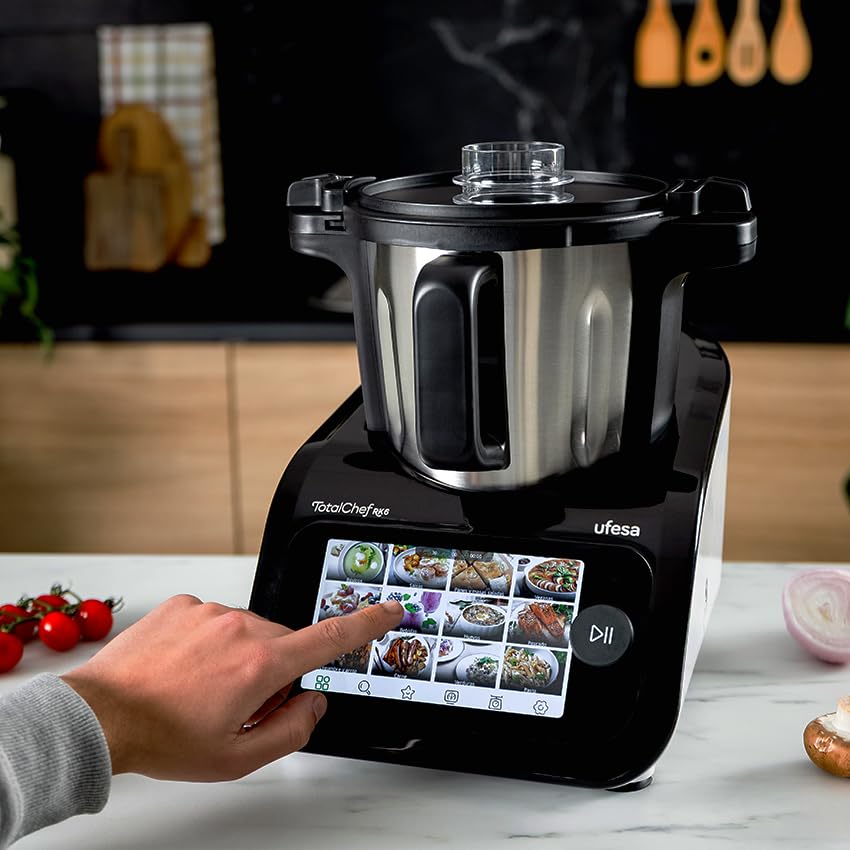 Ufesa TotalChef RK6 Inteligentny wielofunkcyjny robot kuchenny, ekran cyfrowy 7", WIFI, 30 funkcji, miska ze stali nierdzewnej, 3,5 l, wbudowana waga, 15 programów, akcesoria
