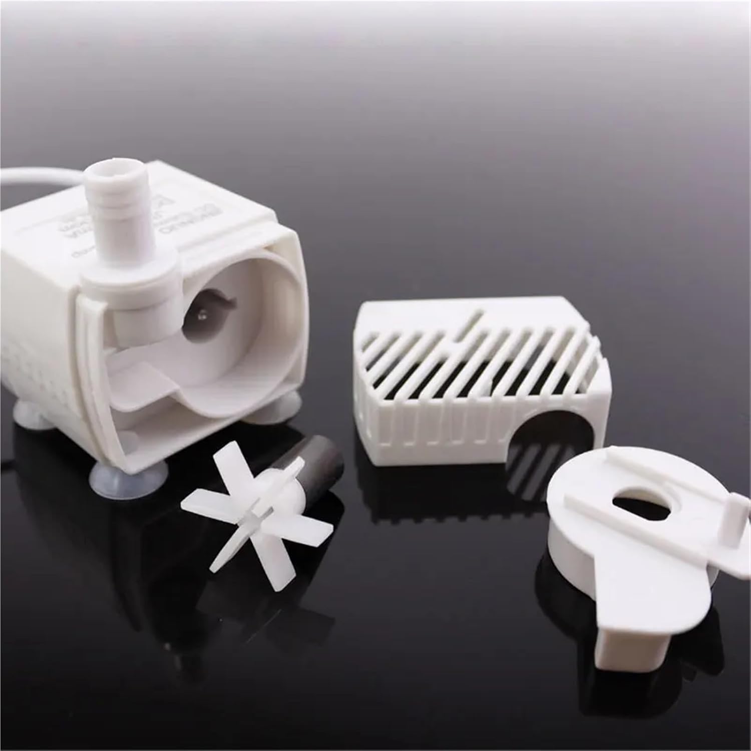 Aquarium Submersible Pump Water Pump Mini DC5V USB Power Interface 280L/h Suitable For Small Fish Tanks 1Pcs