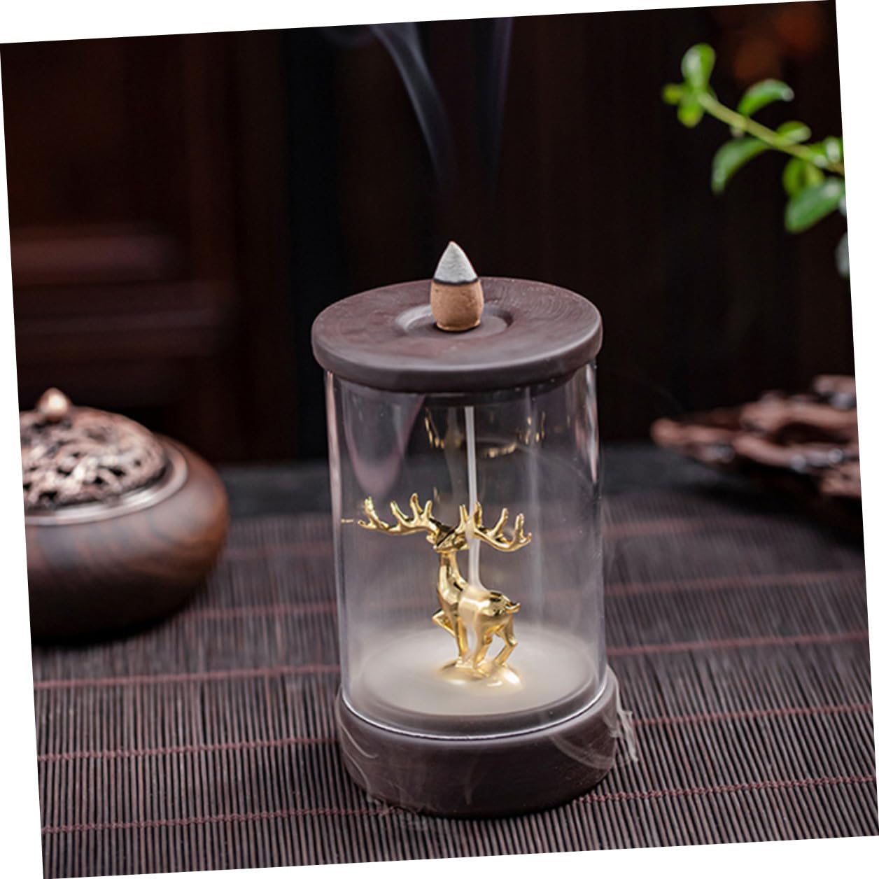 Artibetter Goldener Rückfluss Räucherbrenner Keramik Kreativer Räucherstäbchenhalter Mit Hirschmotiv Für Wohnzimmer, Büro Und Meditationsraum Handgefertigtes Duftornament