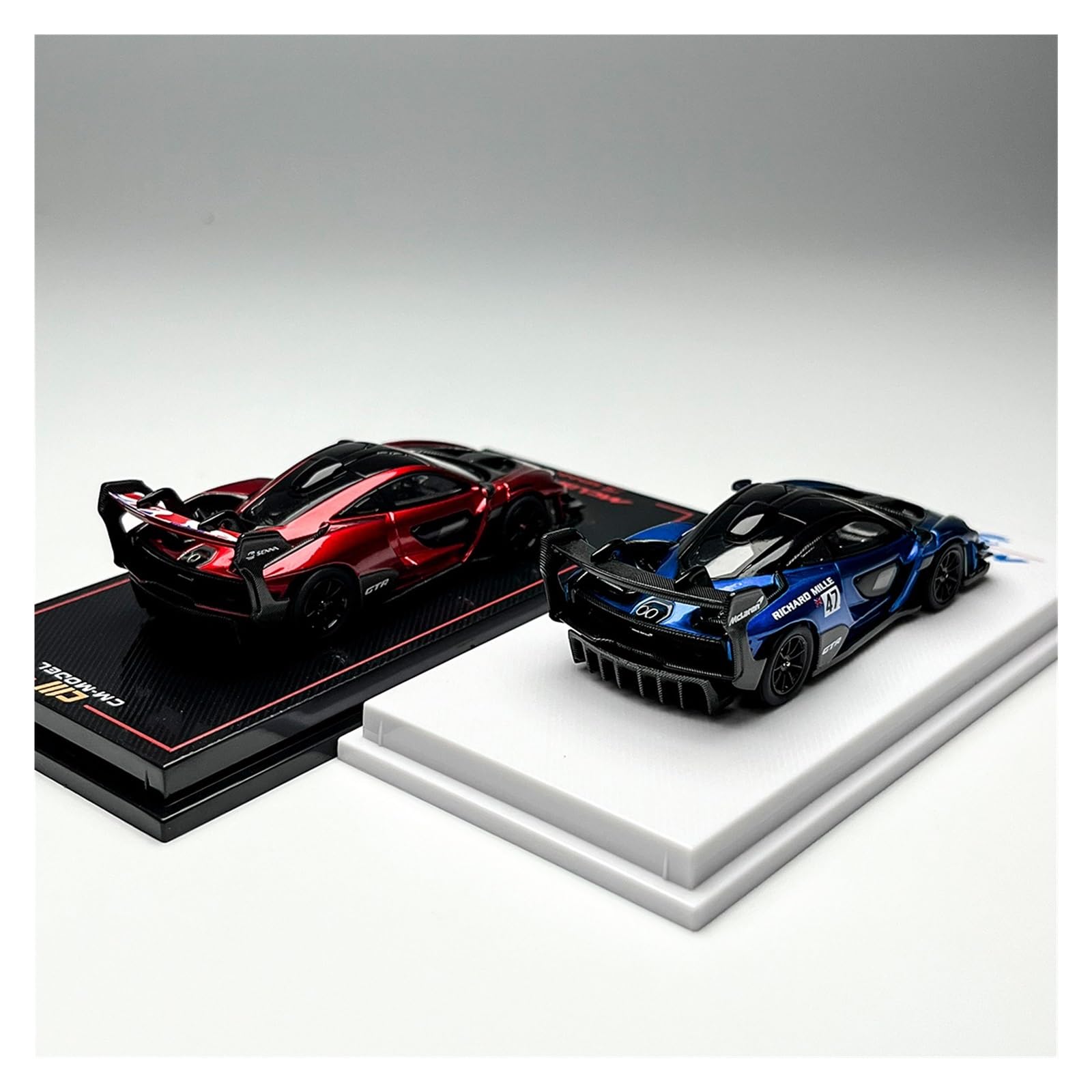 Modellauto Im Maßstab 1:64 Für McLaren Senna GTR Rot Kleinmaßstab Metalldruckguss Gedenklegierung Automodell Für Die Sammlung(Blue)