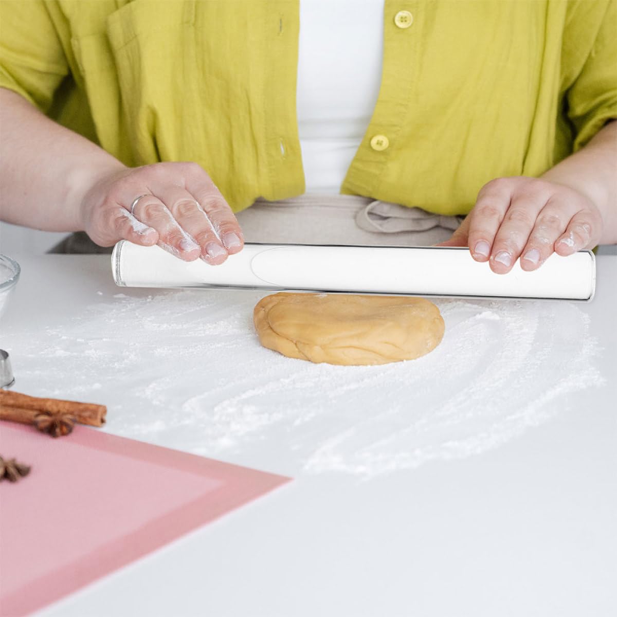 Angoily [ 2 Stück Transparentes Acryl Nudelholz 29cm X 25cm Antihaftbeschichteter Teigroller für Fondant Gebäck und Kekse Formstabil und Leicht zu Reinigen ]