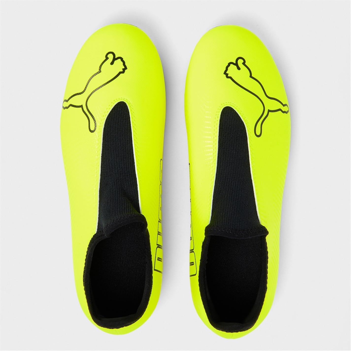 PUMA Finesse Astro Turf Football Boots for Men