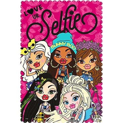 Bratz 'Hashtag' Large Print Fleece Blanket Cover