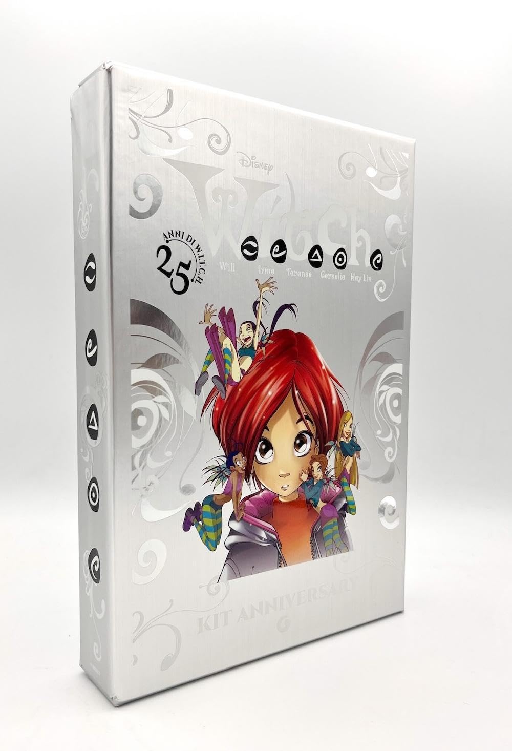 W.i.t.c.h. Kit anniversary. 25 anni di W.i.t.c.h. Con ciondolo, timbro ex libris