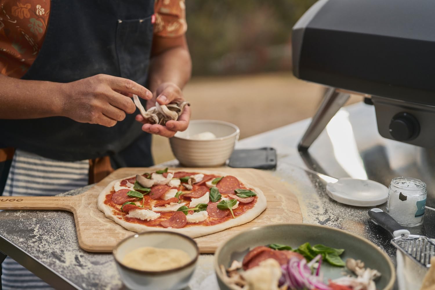 Ooni Pelle à Pizza en Bambou 14" (35 cm) – Planche à Découper et de Service pour Pizza, Surface Antiadhésive Légère, Compatible avec les Fours à Pizza Ooni