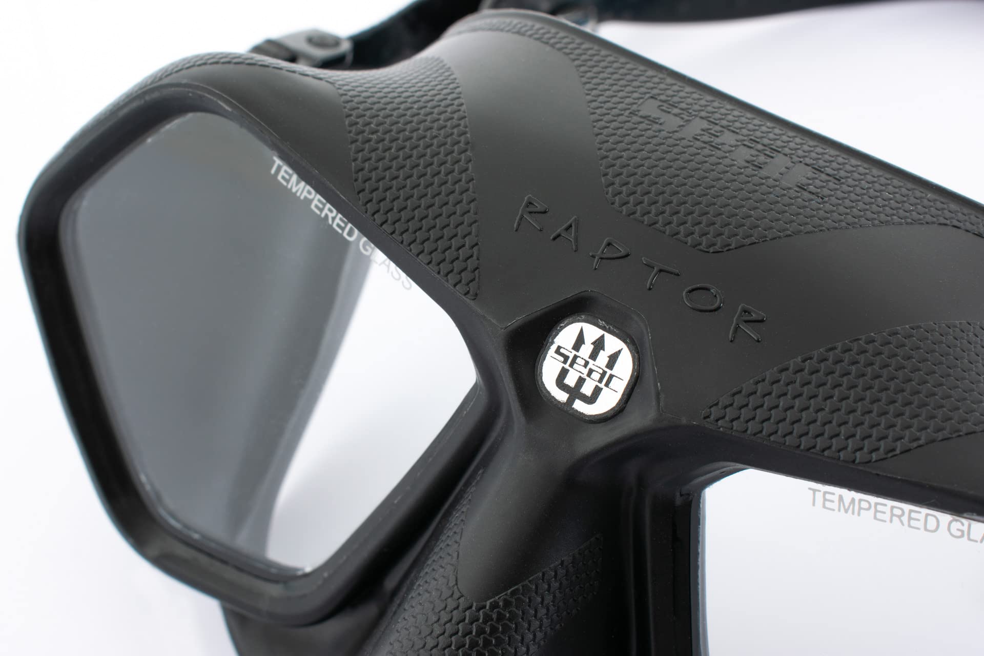 SEAC Raptor, Mascará De Volumen Reducido para Apnea Y Pesca Submarina