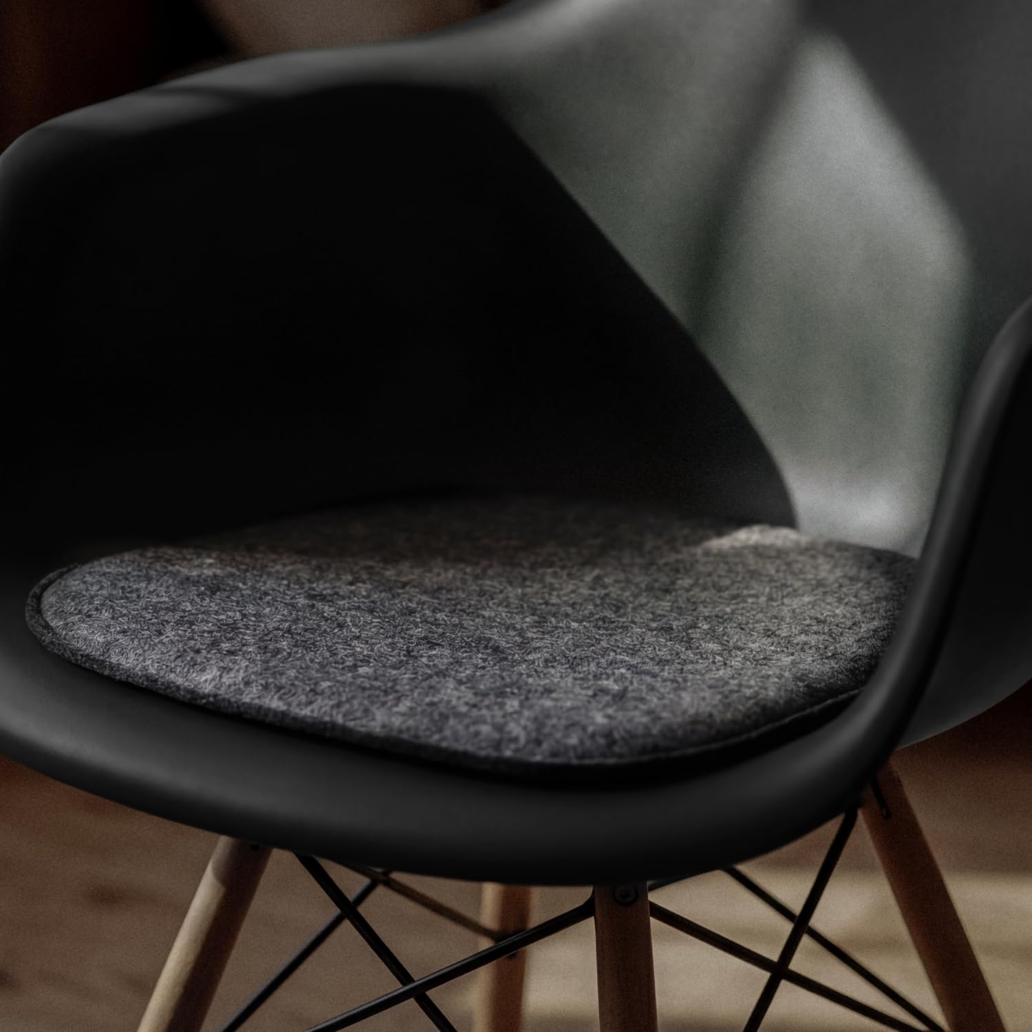 Sitzkissen Filz Eckig aus Wollfilz - Made in Germany - Stuhlkissen mit Wolle für EIN angenehmes Sitzgefühl