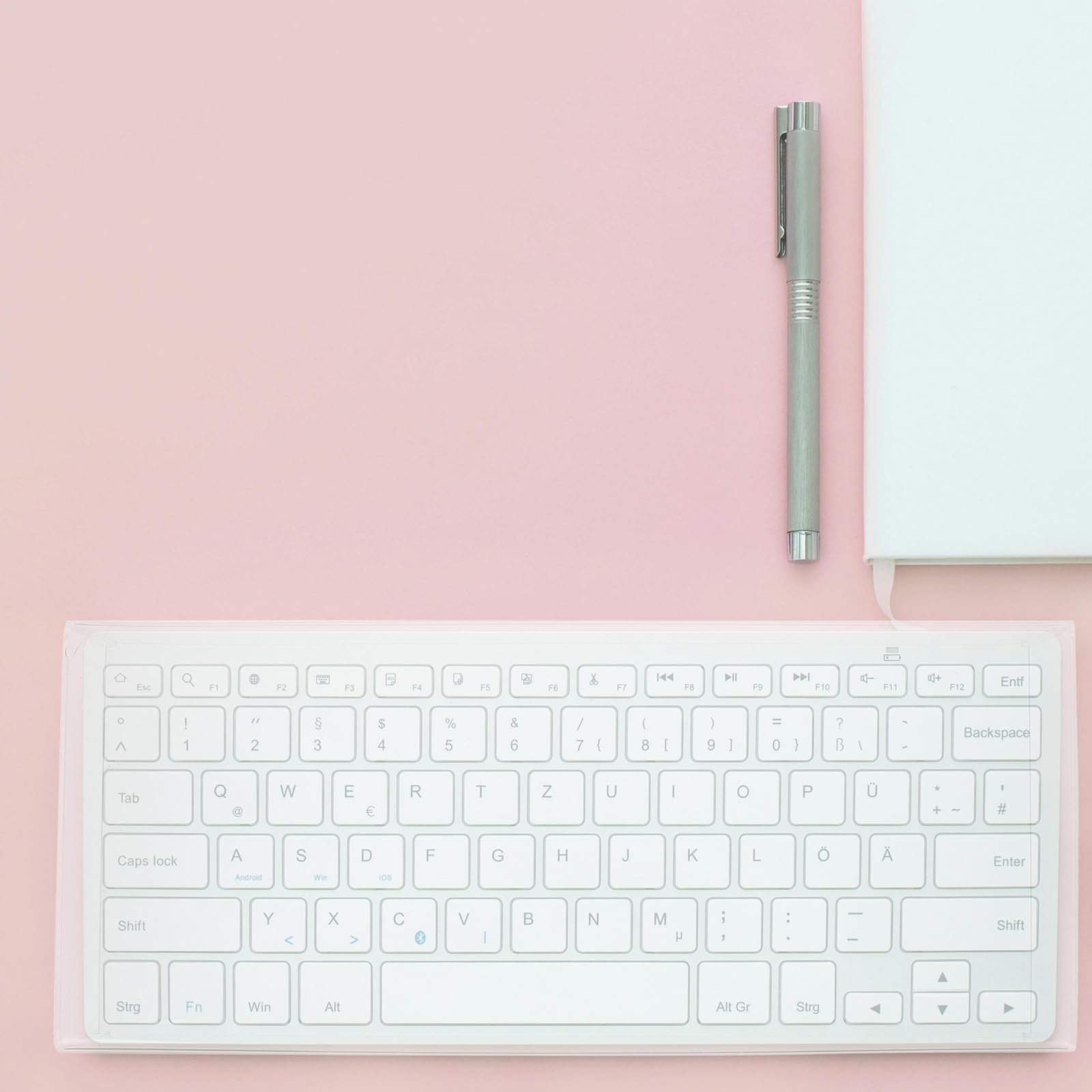 Alipis Acryl Tastaturschutz Abdeckung für Mechanische Tastaturen Transparente Staubschutz Hülle 104/108 Tasten Spritzwassergeschützt Passgenau für Gaming und Desktop Tastaturen