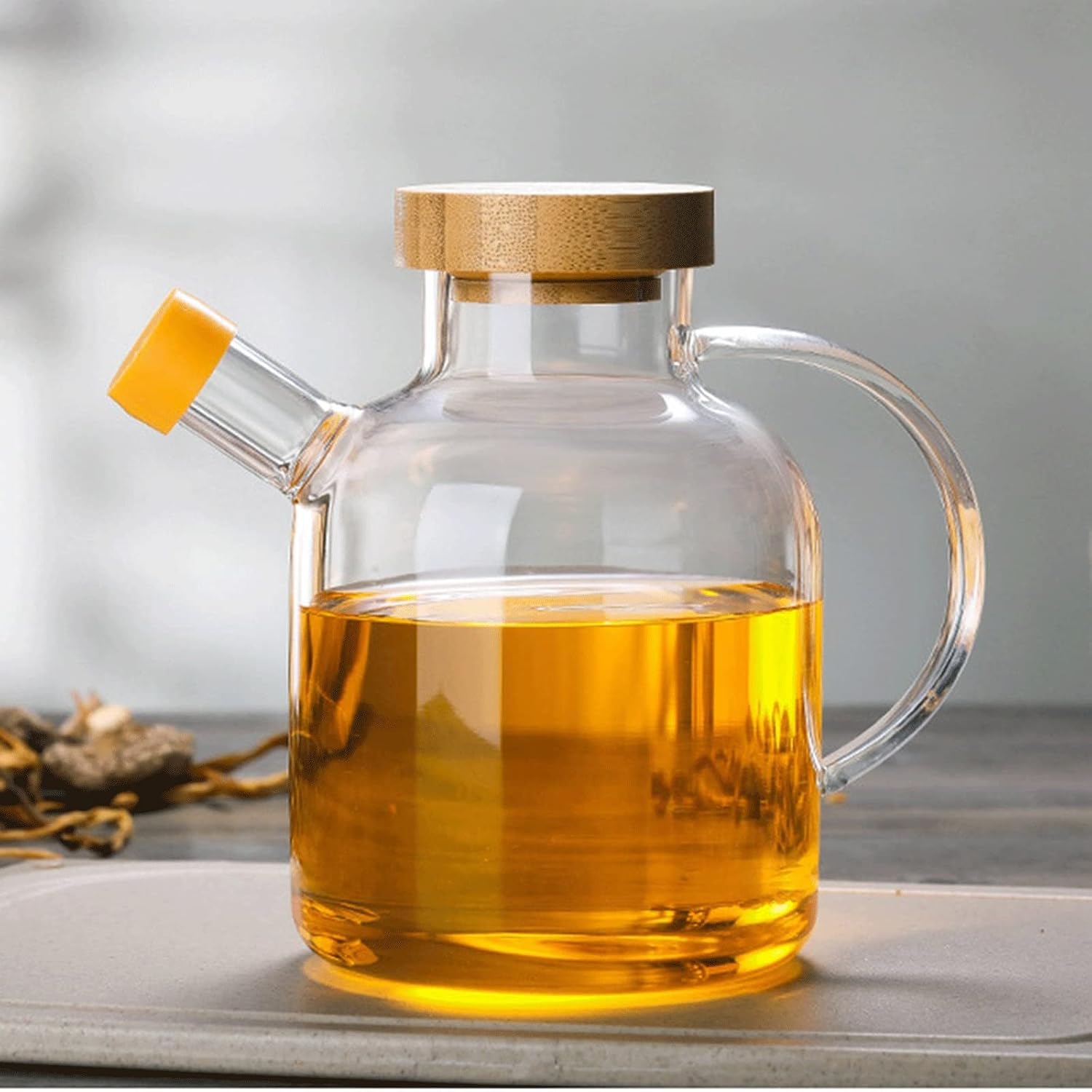 Oil Drip Oil Vinegar Dispenser with Wooden Lid High Heat-Resistant Borosilicate Glass Oiler