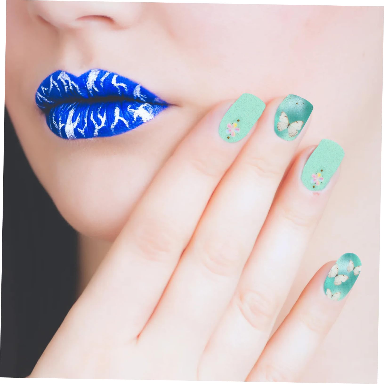 4 Set Adesivi per Unghie per Decorazione Manicure Stickers Autoadesivi per Nail Art per Feste e Speciali Personalizzabili e Facili Applicare