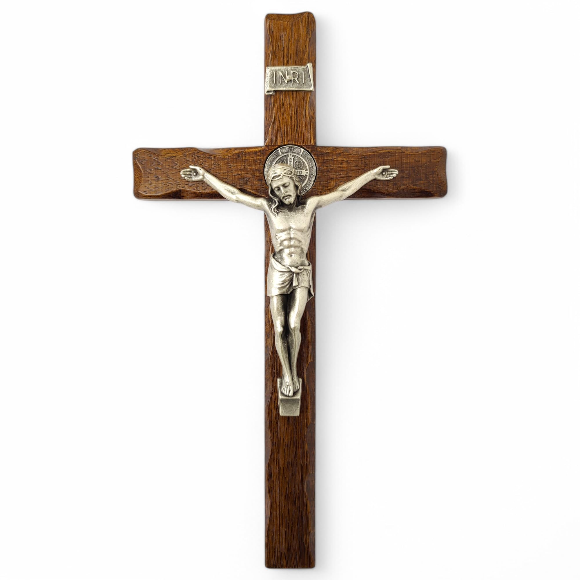 La Balestra - Crocifisso da parete di San Benedetto in legno naturale, Cristo placcato argento 999, prodotto in Umbria in Italia (35,5 x 16,5 x 3,5 cm)