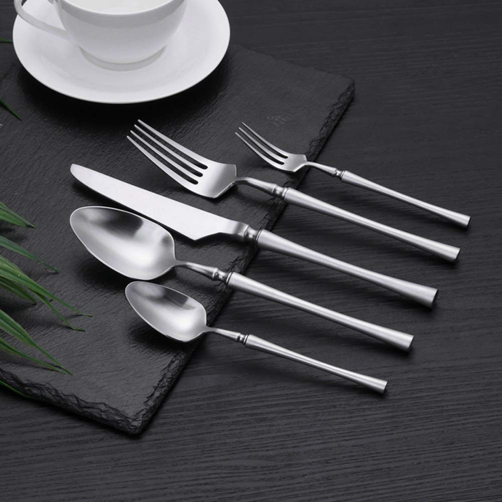 Christofle Set De Couverts Concorde De 24 Pièces En Acier Inoxydable Christofle Set De Couverts Concorde De 24 Pièces En Acier Inoxydable