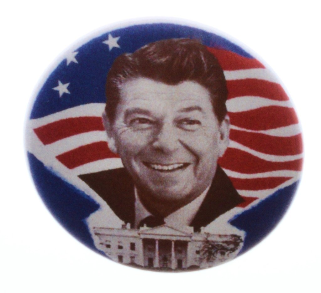 A&T Designs Ronald Reagan (American Flag White House) 1.25" Pinback Button Pin