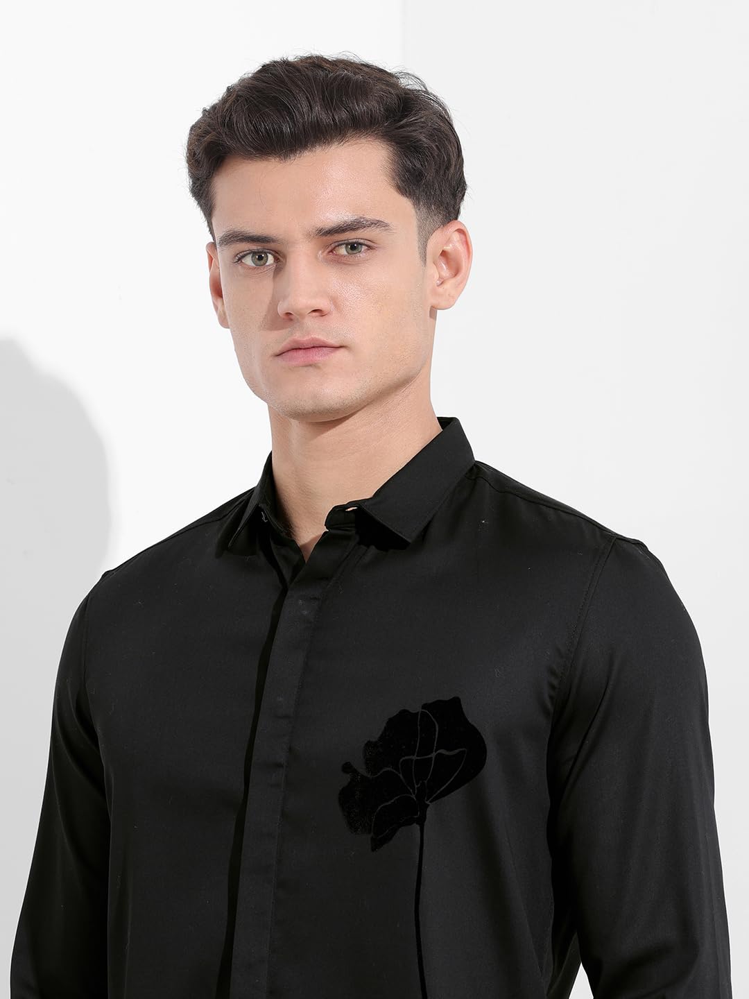 The Indian Garage Co Camicia da uomo a maniche lunghe con scollo rotondo e stampa floreale