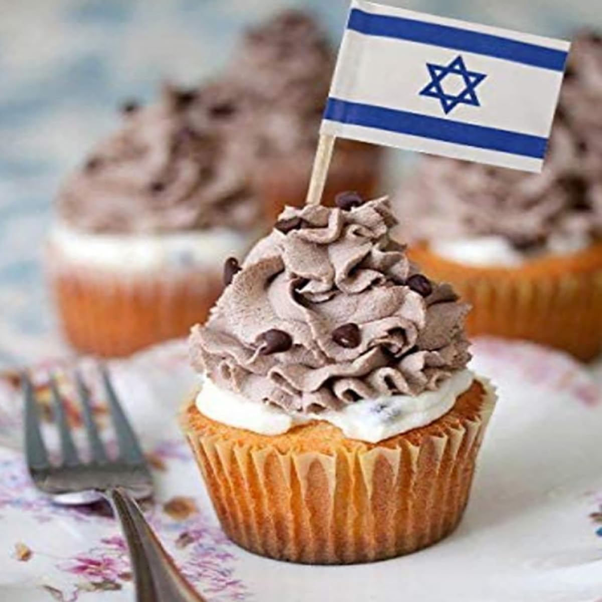 200pcs Israeli Flag Cake Toppers Cupcake Picks Party Dessert Decoration Non-edible Cake Inserts for Celebration and Fruit Snacks