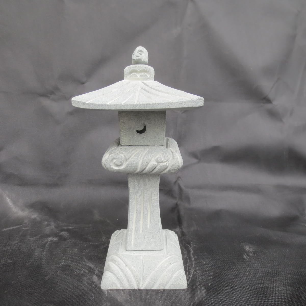 ミニ灯籠 石 灯篭 灯籠 燈籠 灯ろう 蟷螂 とうろう 天然御影石 残月型