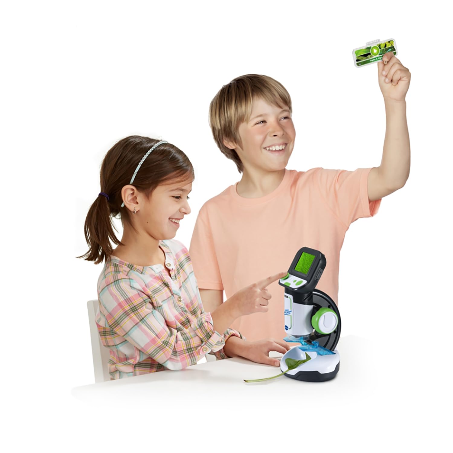 VTech Microscopio Interactivo, microscopio Infantil Digital con vídeo Original BBC, Pantalla de 2,4", Zoom 200x, 9 Diapositivas ilustradas, Ranura MicroSD, Idioma Italiano, Pilas Incluidas, 7-99 años